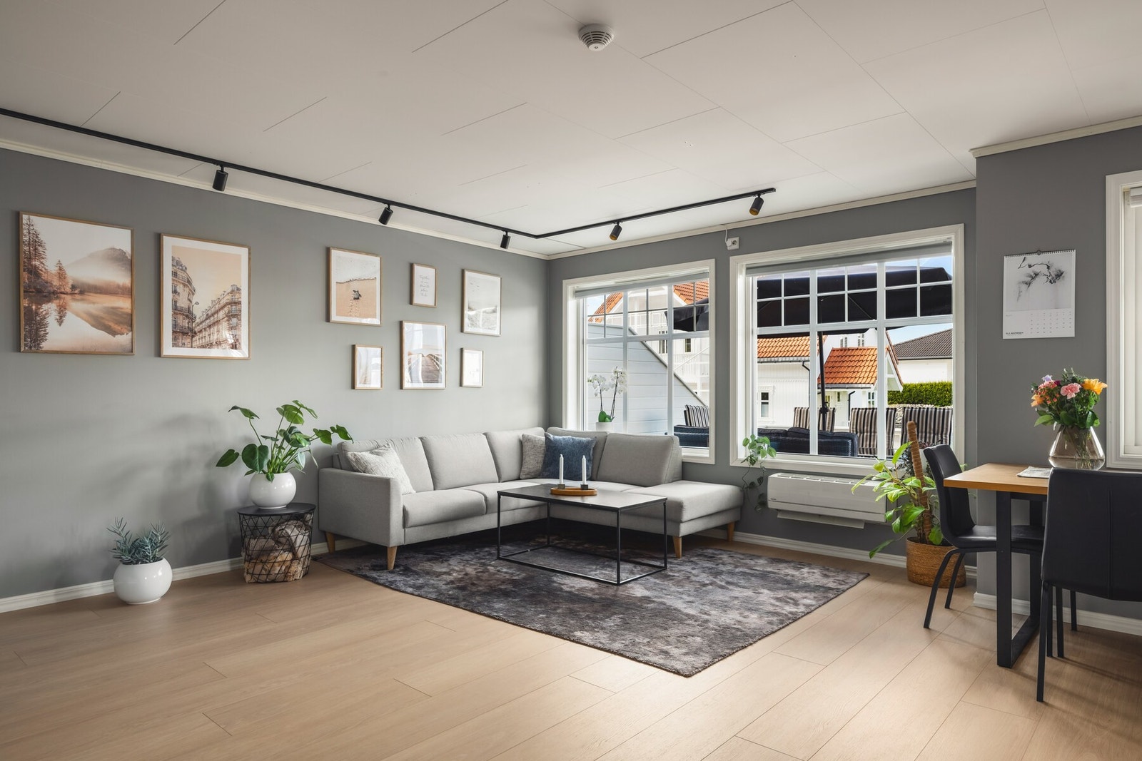 Eier har nylig skiftet til nytt, moderne gulv. Galleribilde