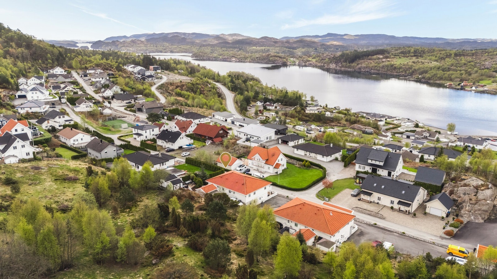 Attraktiv beliggenhet i Skjoldastaumen i rolig gate Galleribilde