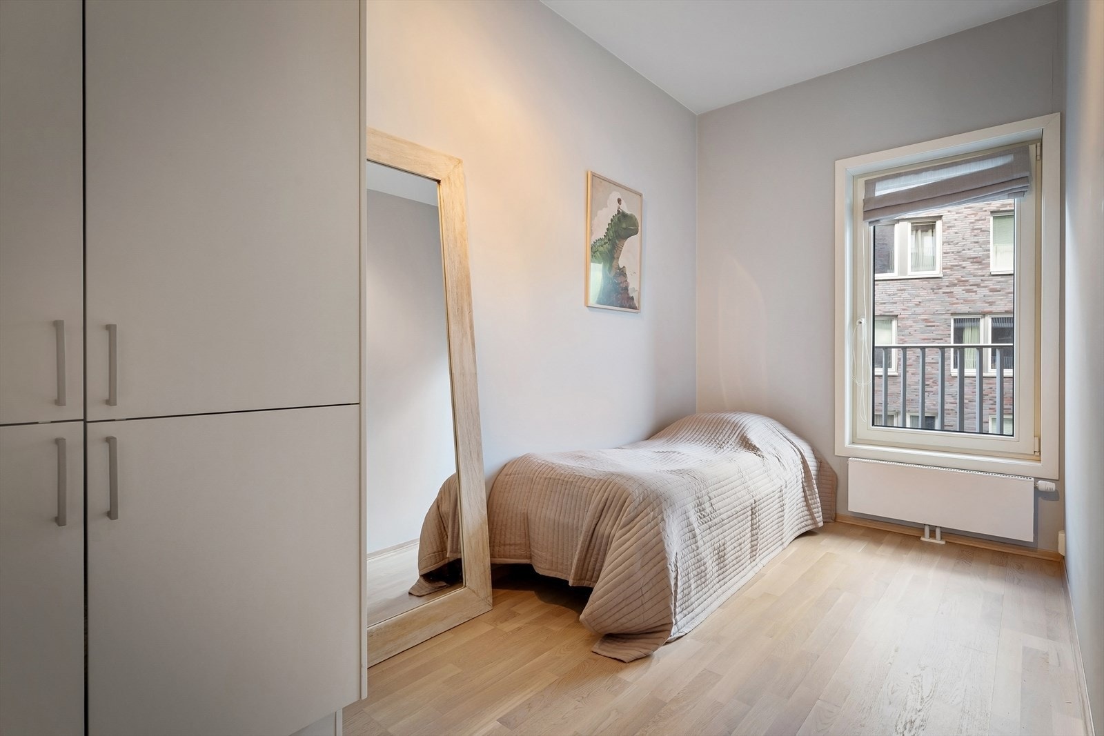 Soverom 2 egner seg godt som barnerom, gjesterom eller hjemmekontor. Galleribilde