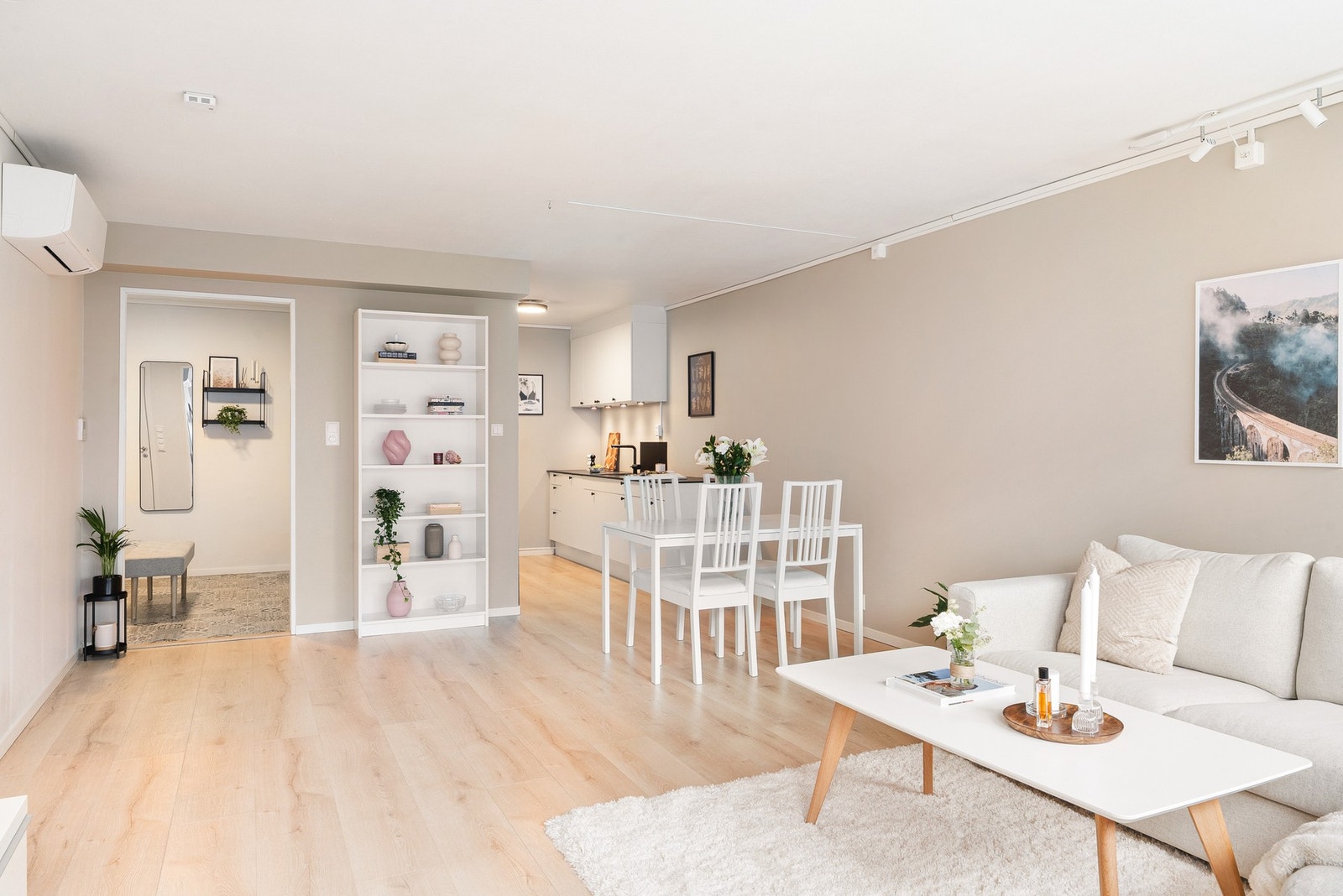 En stor og flott 2-roms leilighet med sentral og attraktiv beliggenhet. Galleribilde