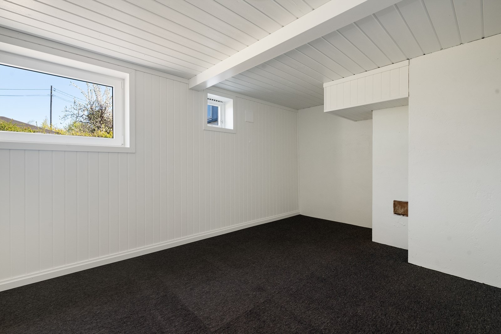 Et av de disponible rommene i underetasjen. Galleribilde