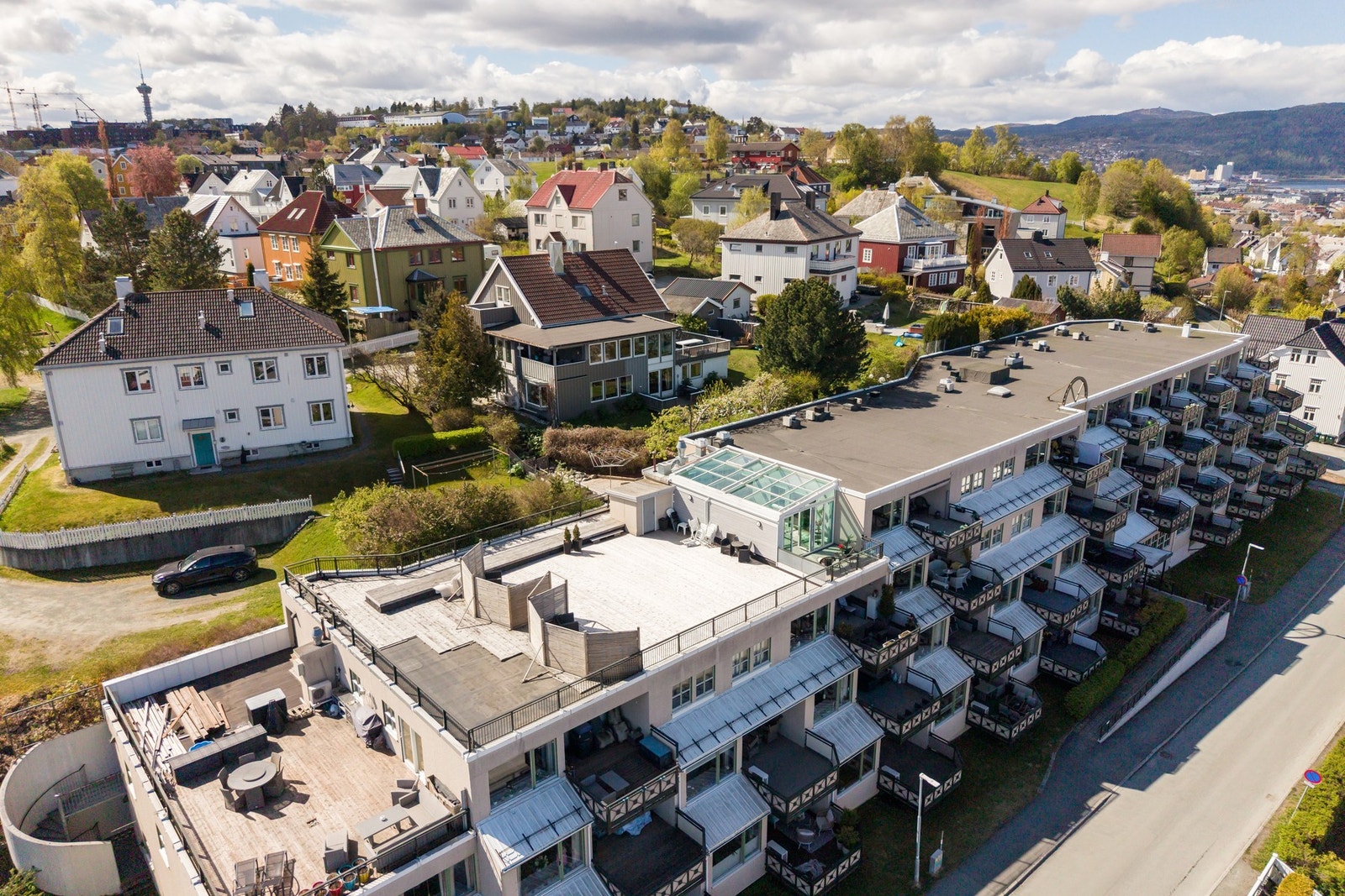 Leiligheten en av de absolutt beste beliggenhetene i bygget. Galleribilde