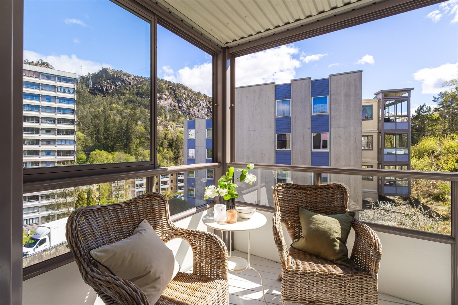 Her har du gode solforhold og en uteplass som kan brukes året rundt. Galleribilde
