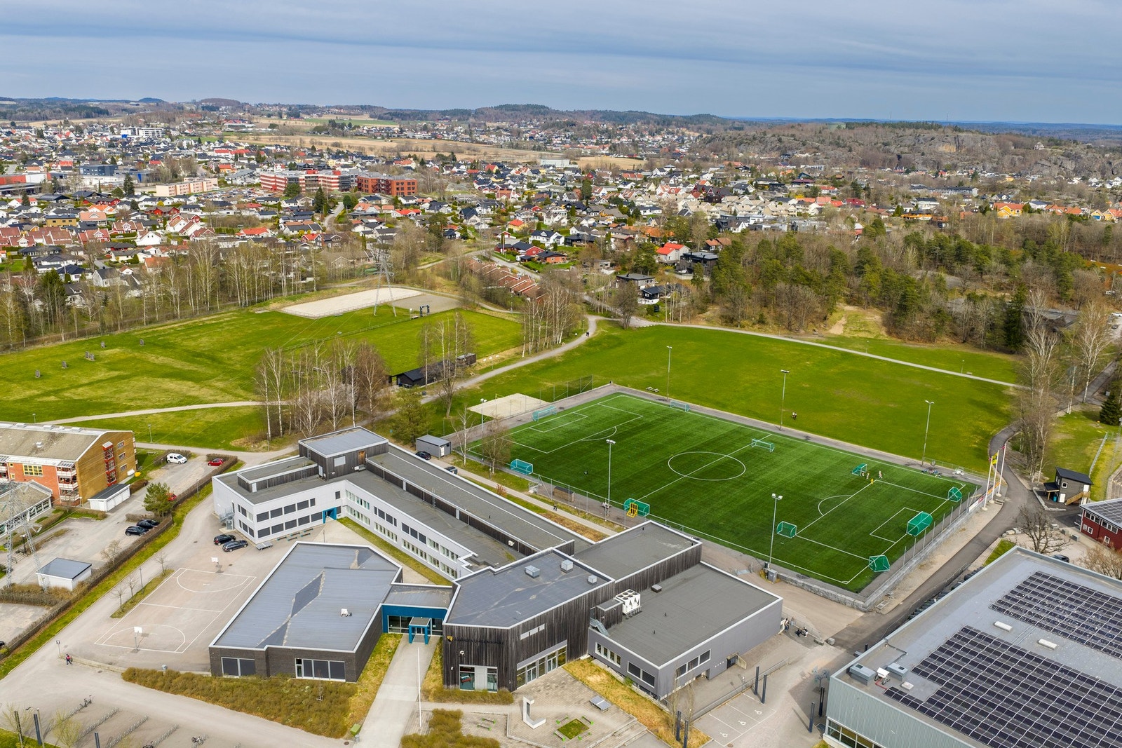 Bugården er tilrettelagt for trening, aktivitet og hyggelige stunder Galleribilde