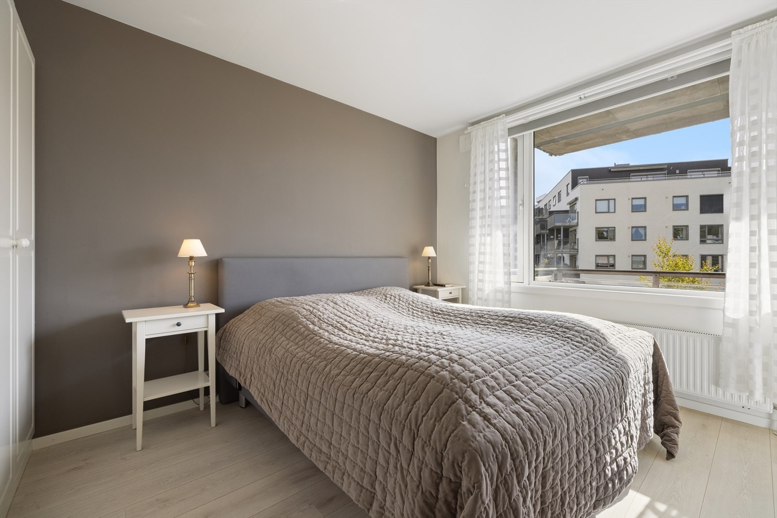 Rommet er utstyrt med garderobeskap. Galleribilde