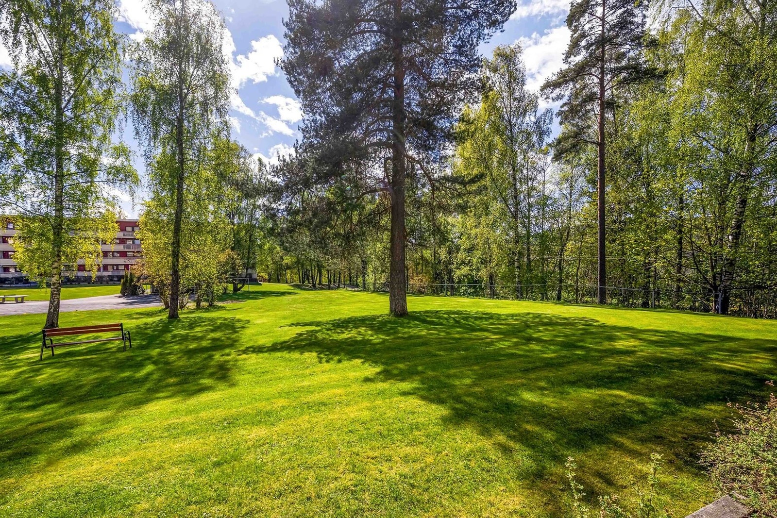 Fritt utsyn over fellesområder fra balkongen Galleribilde