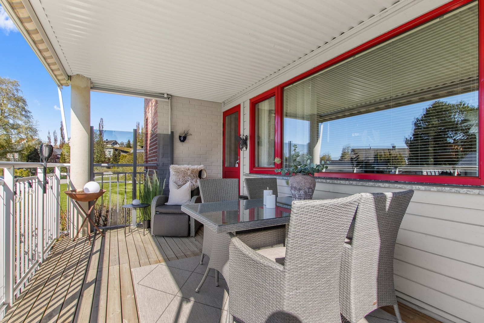 Veranda. Galleribilde