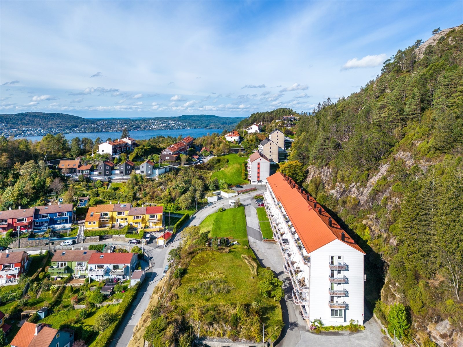 Området byr på flotte turmuligheter i nærliggende skog og mark. Galleribilde