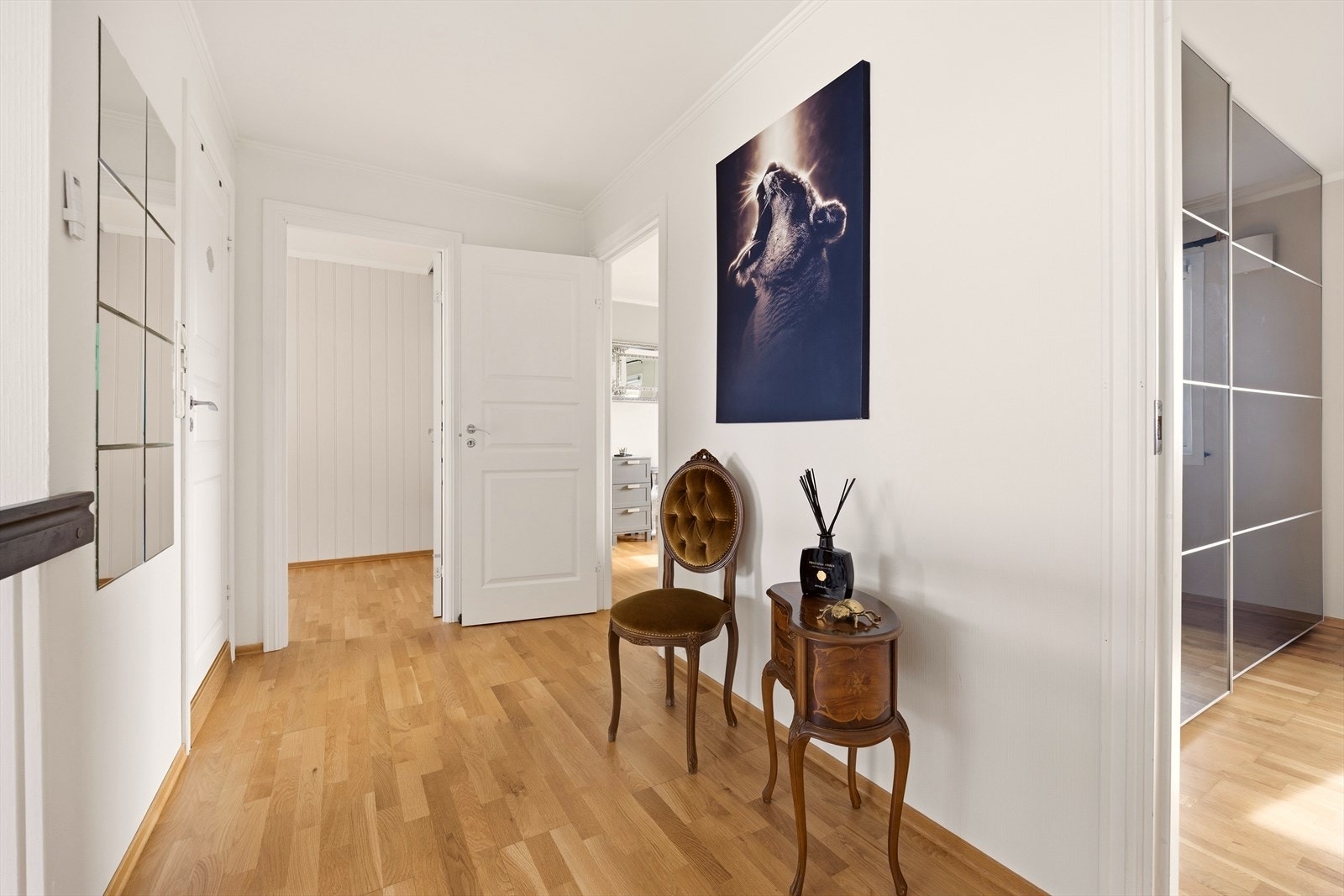 I denne etasjen finner du 3 soverom, bod og bad Galleribilde