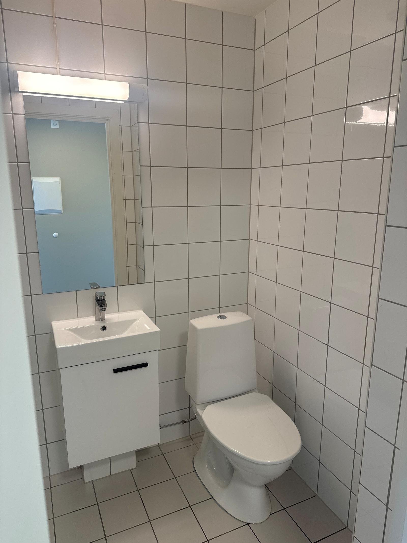 Bad med opplegg til vaskemaskin Galleribilde