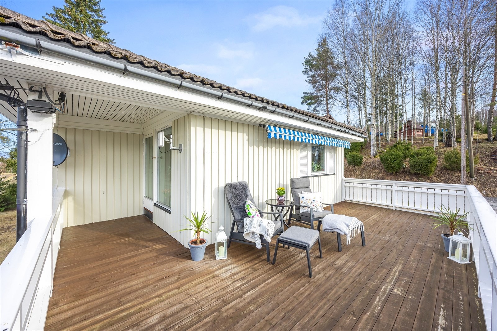 Terrassen ligger sydvent og har et areal på ca. 29 kvm. Galleribilde