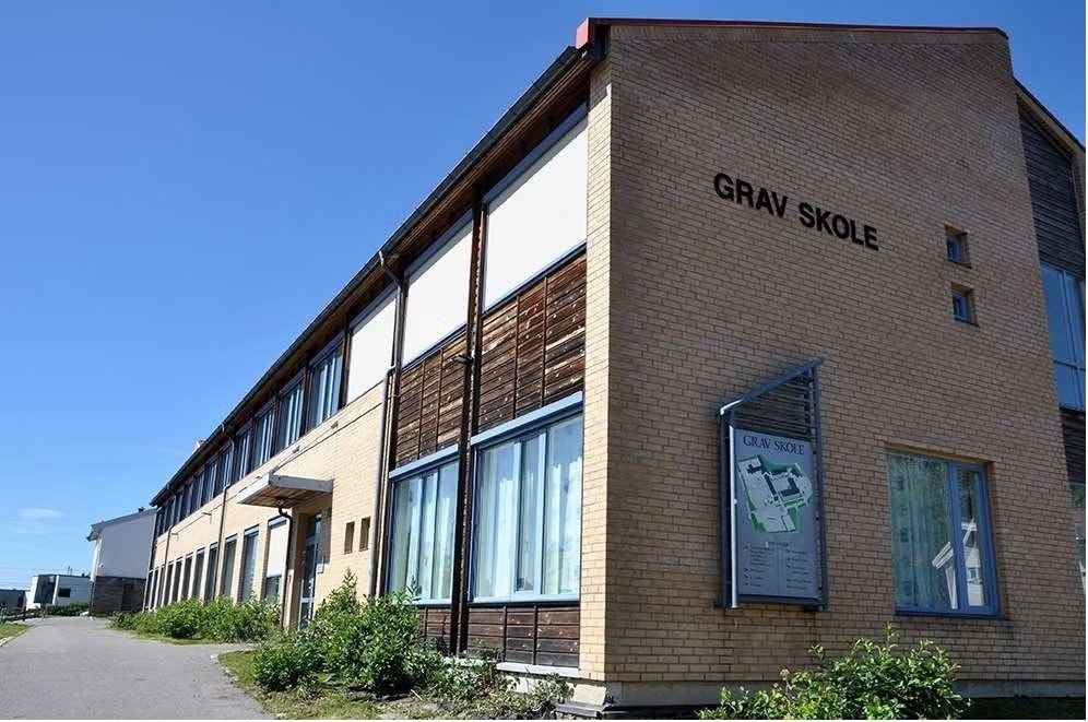 Gangavstand til Grav barneskole Galleribilde