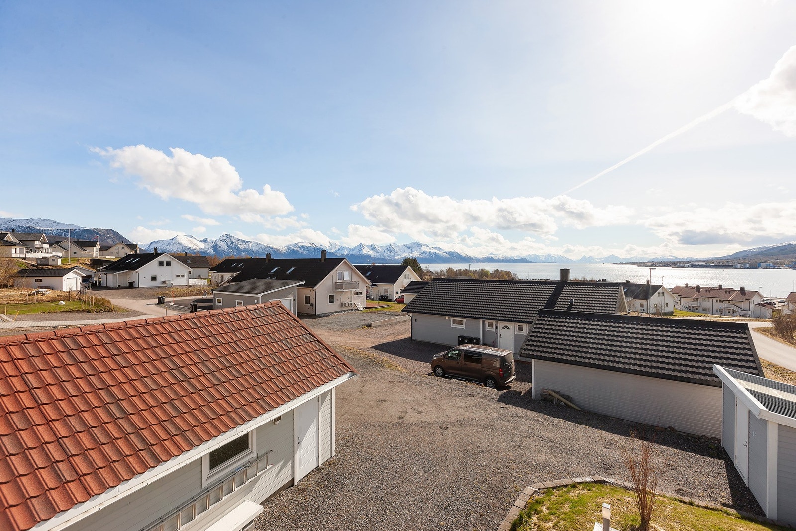 Fra soverom er det adkomst til veranda med nydelig utsikt Galleribilde