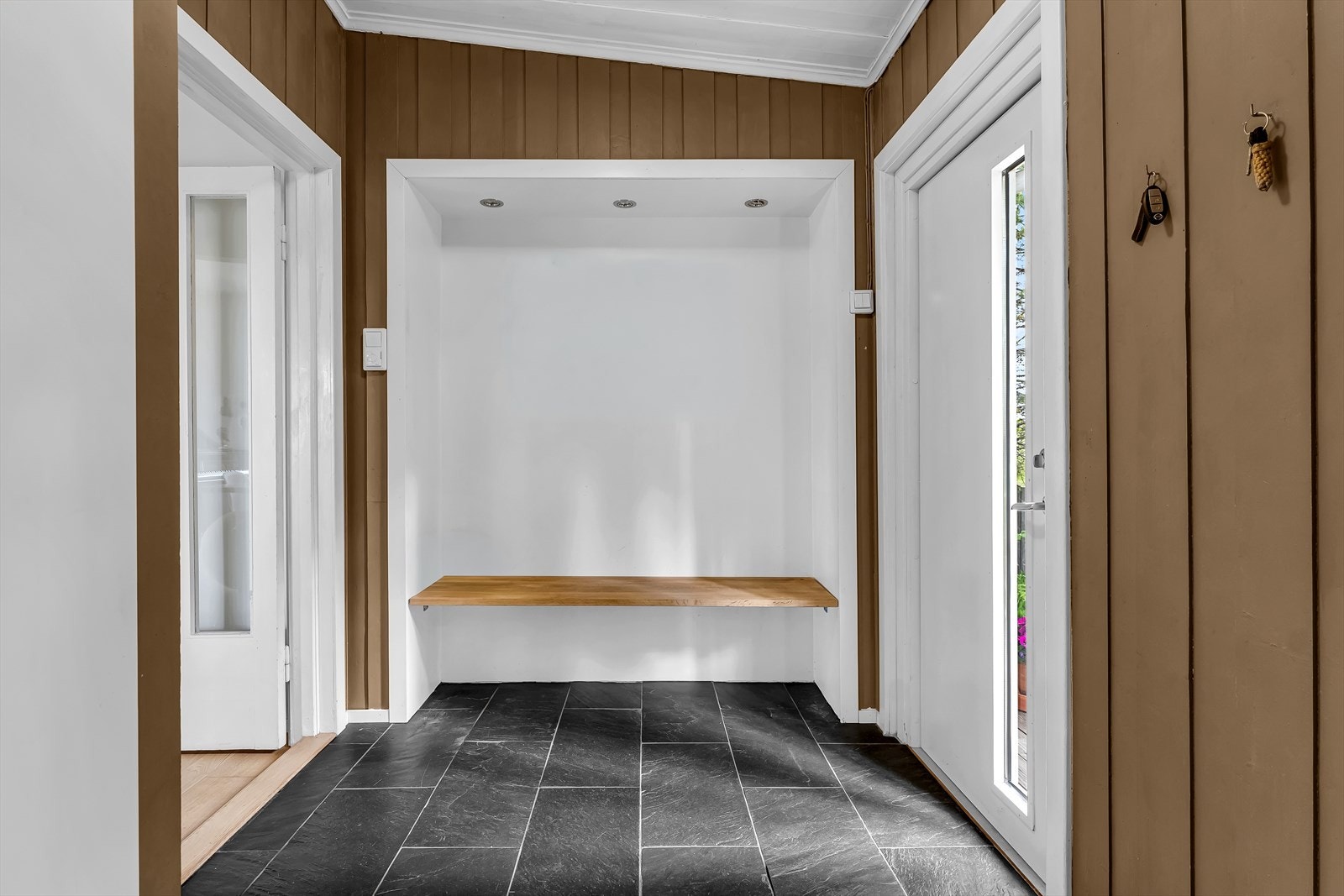 Opprinnelig er en del av kjøkkenet og en del av entréen definert som bodareal. Galleribilde