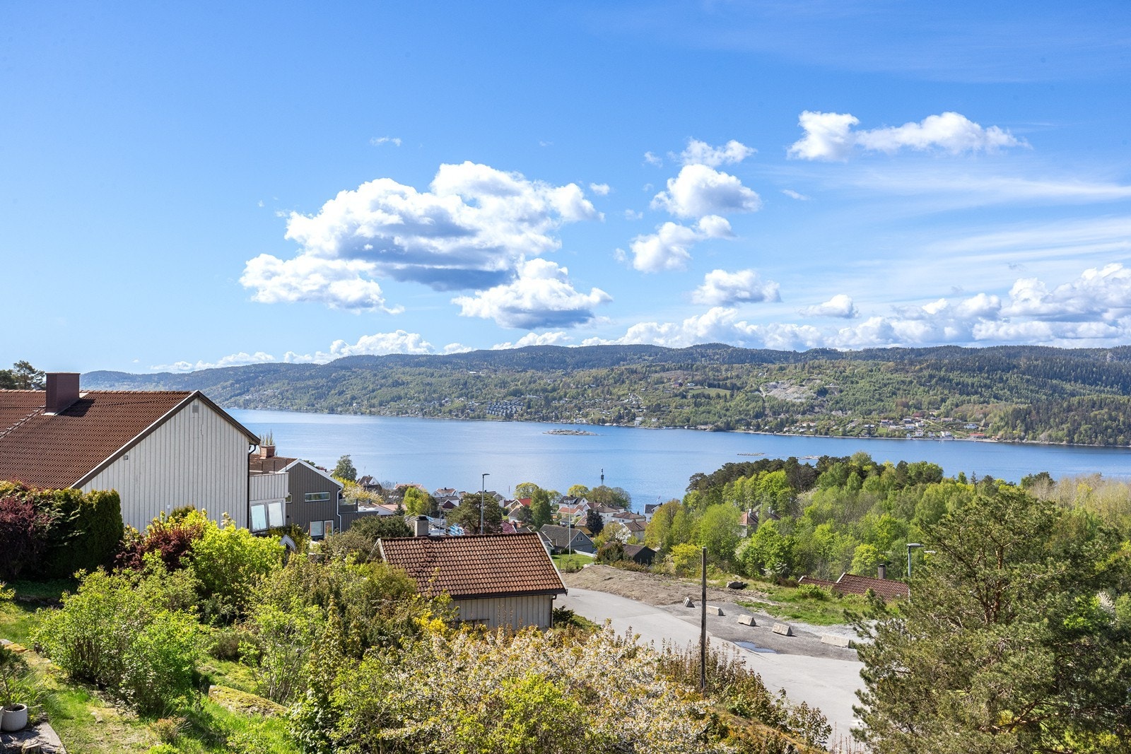 Utsikt mot sydvest. Galleribilde
