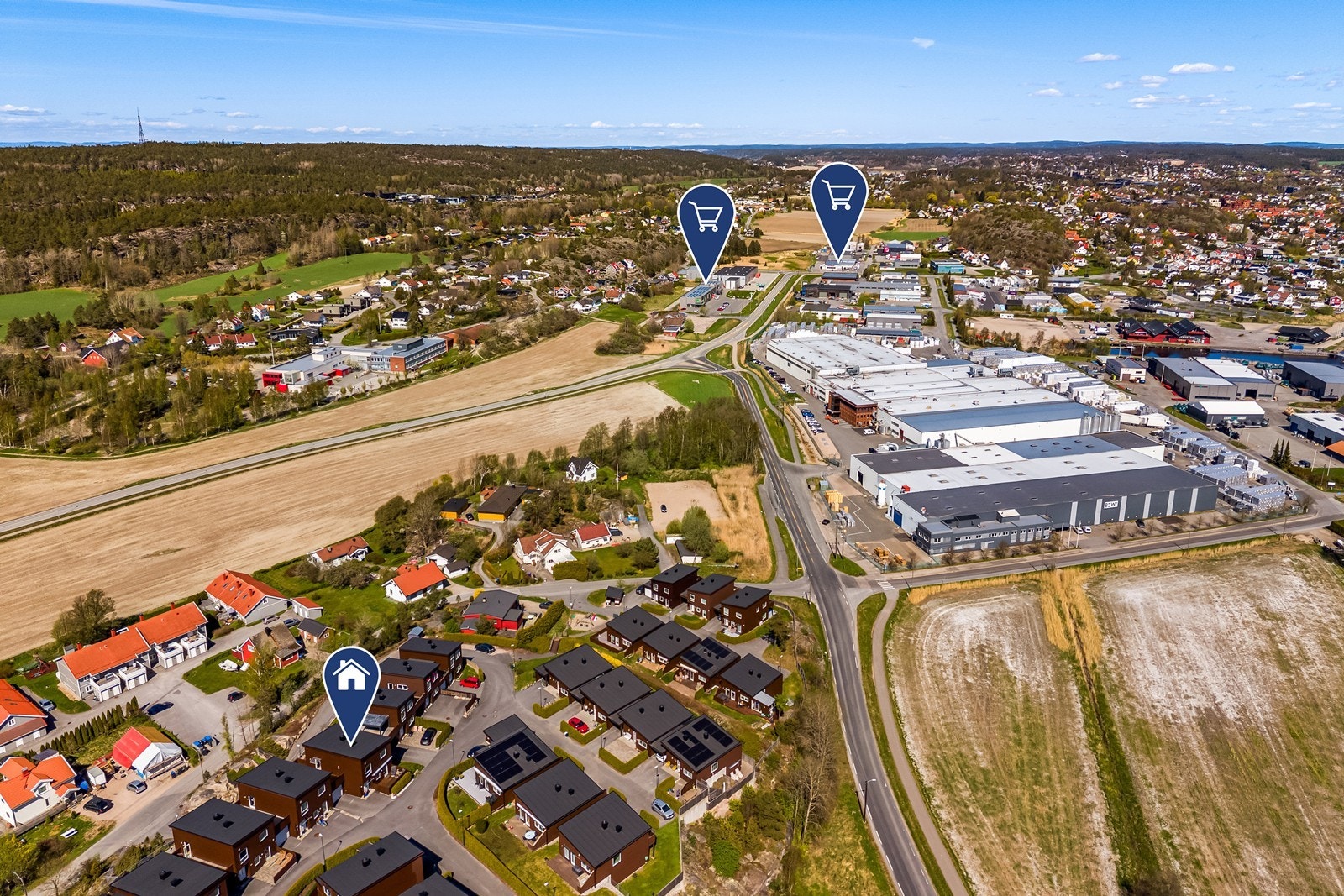 Kiwi og Rema 1000 ligger kun en spasertur unna, noe som forenkler hverdagslogistikken. Galleribilde