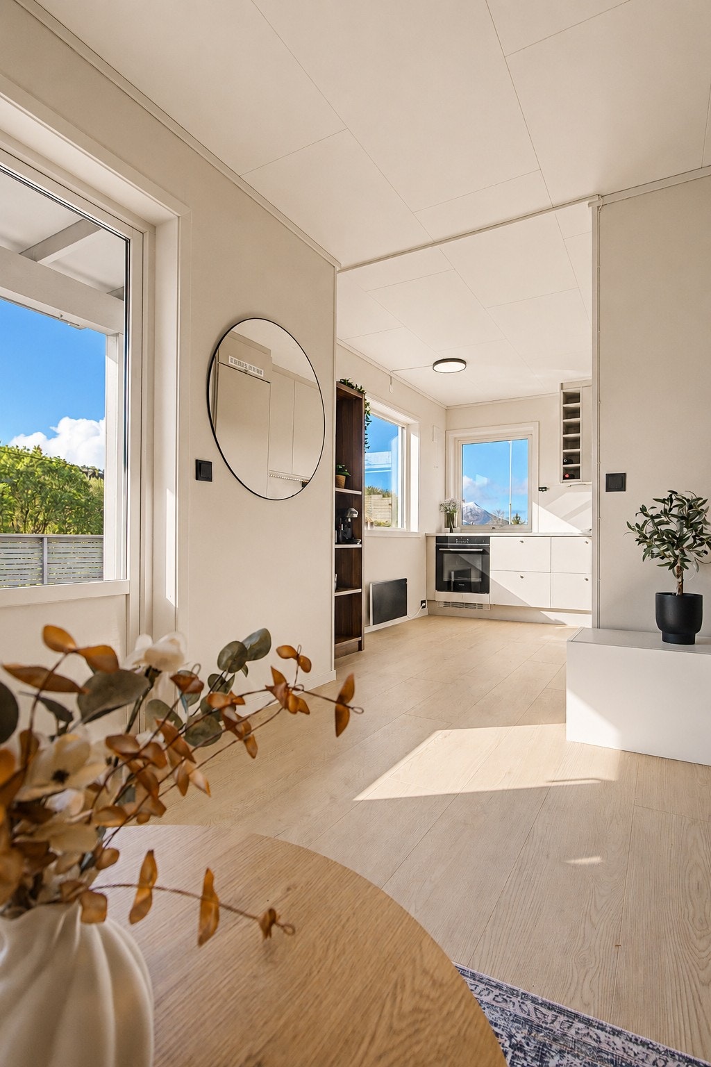 Fra stuen er det tilkomst til terrassen Galleribilde
