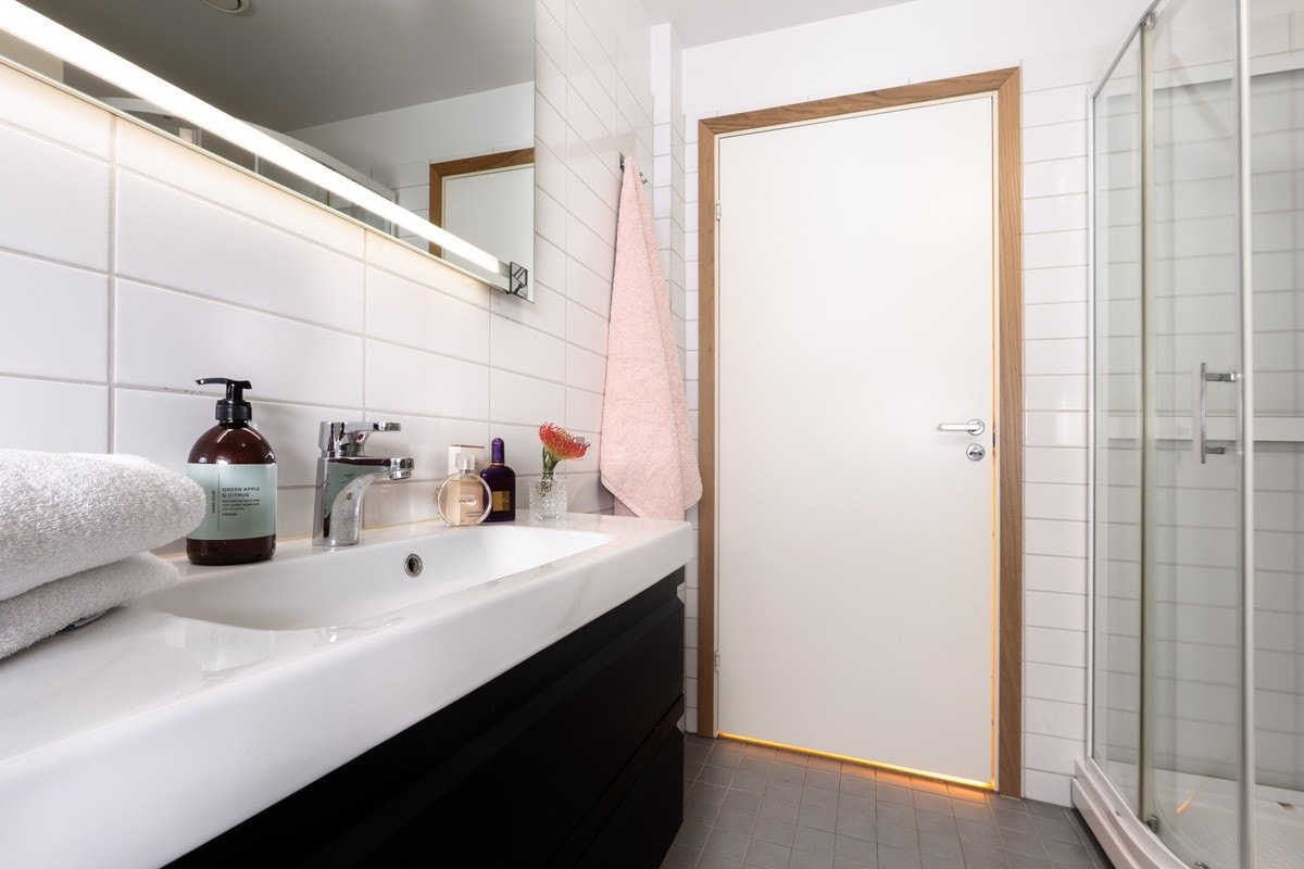 Badet Galleribilde