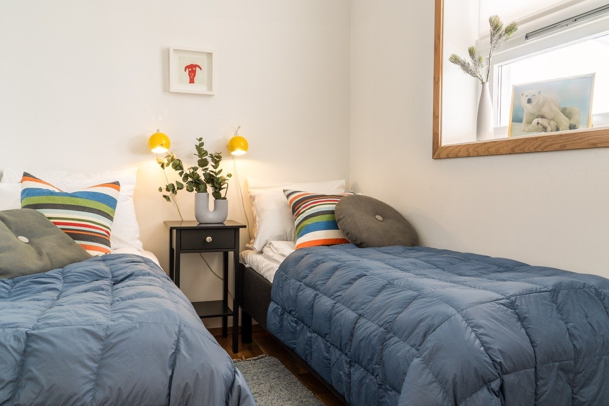 Soverom med 2 senger Galleribilde