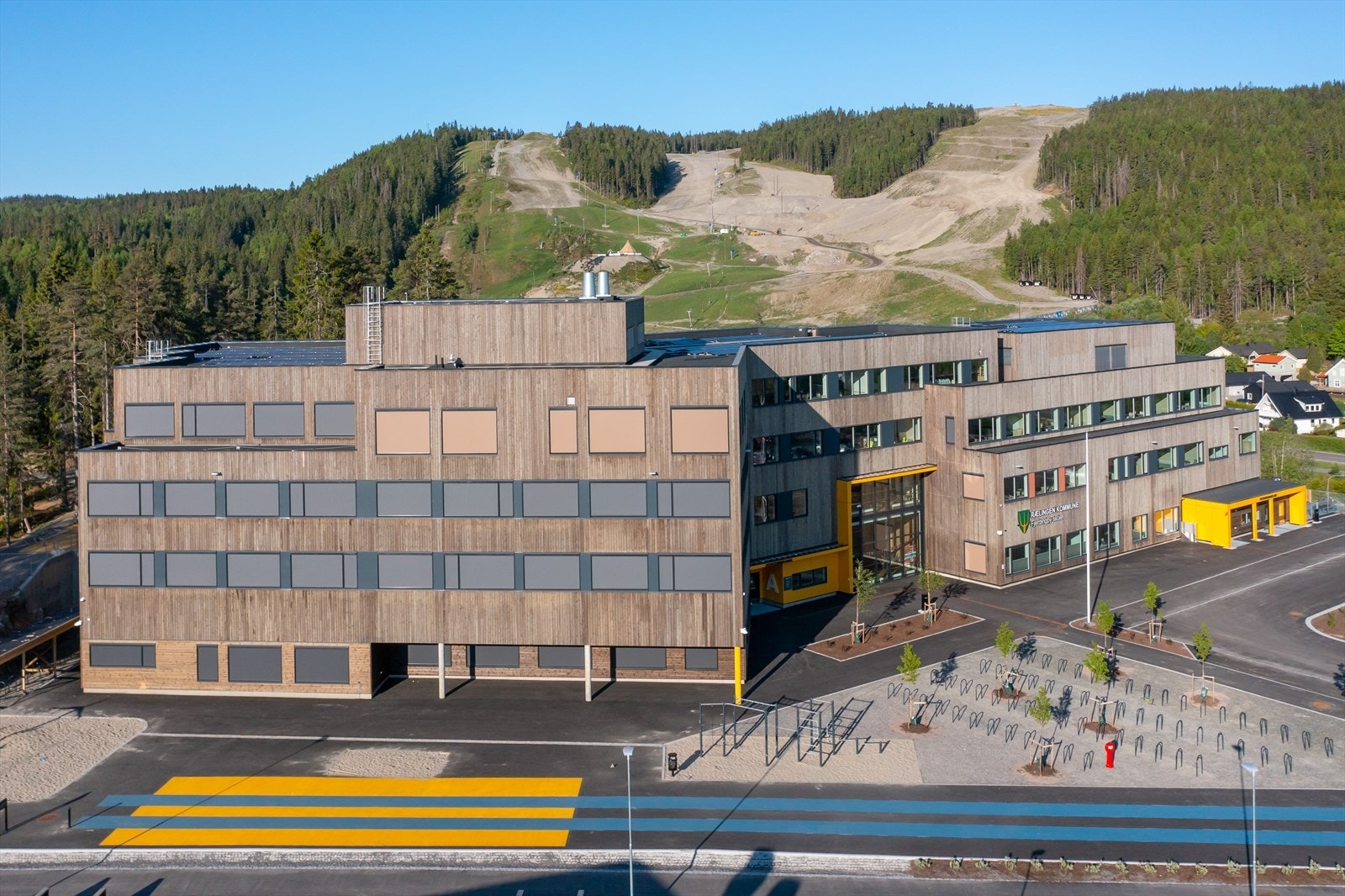 Nye Fjerdingby skole åpnet dørene i 2020. Galleribilde