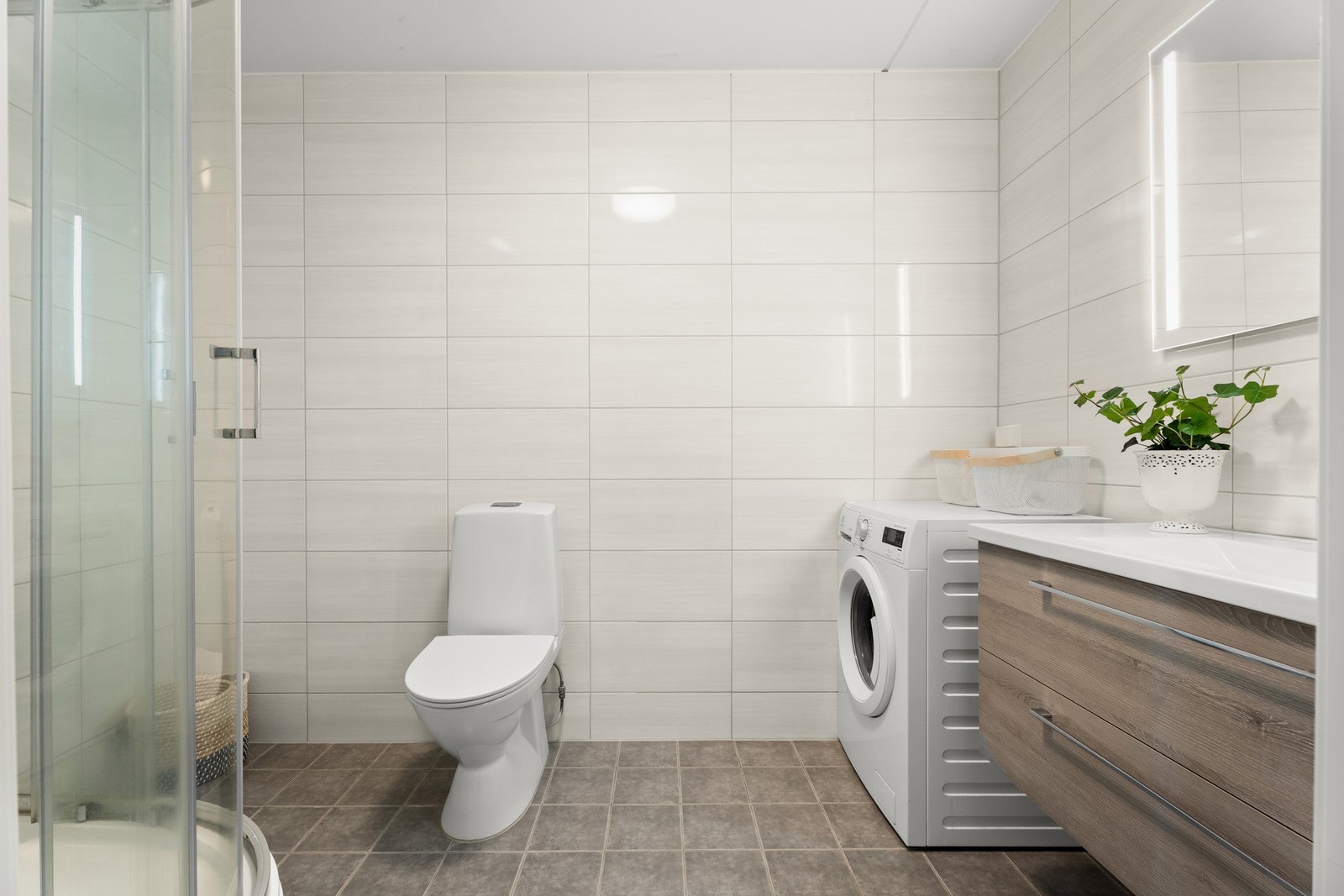 Badet ble pusset opp i 2019, og fremstår som moderne og delikat. Galleribilde