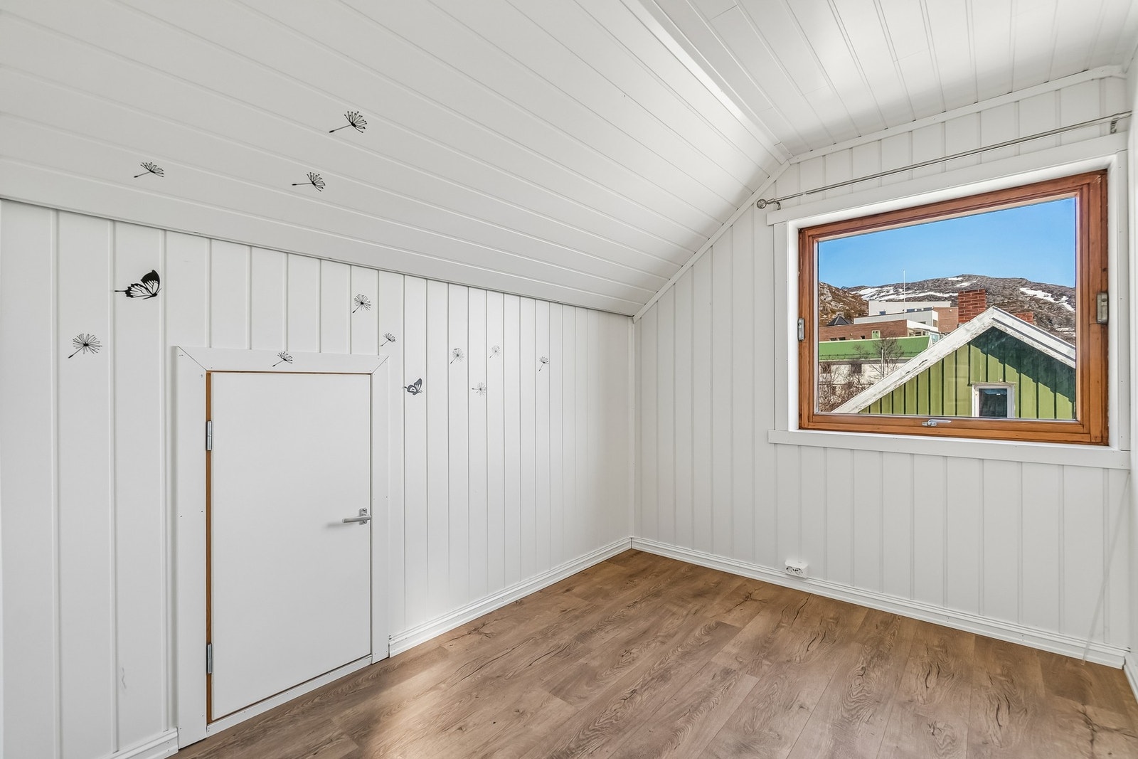 Her er det også knekott for ytterligere oppbevaringsplass. Galleribilde