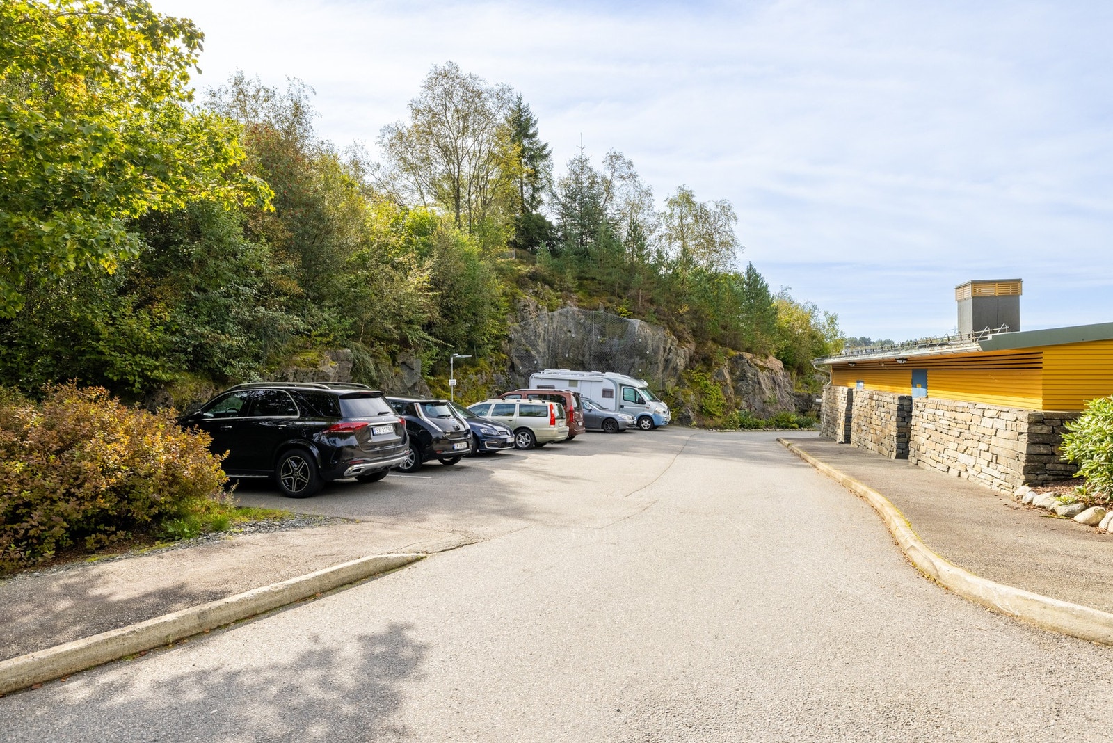Sameiet har også gjesteparkeringsplasser. Galleribilde