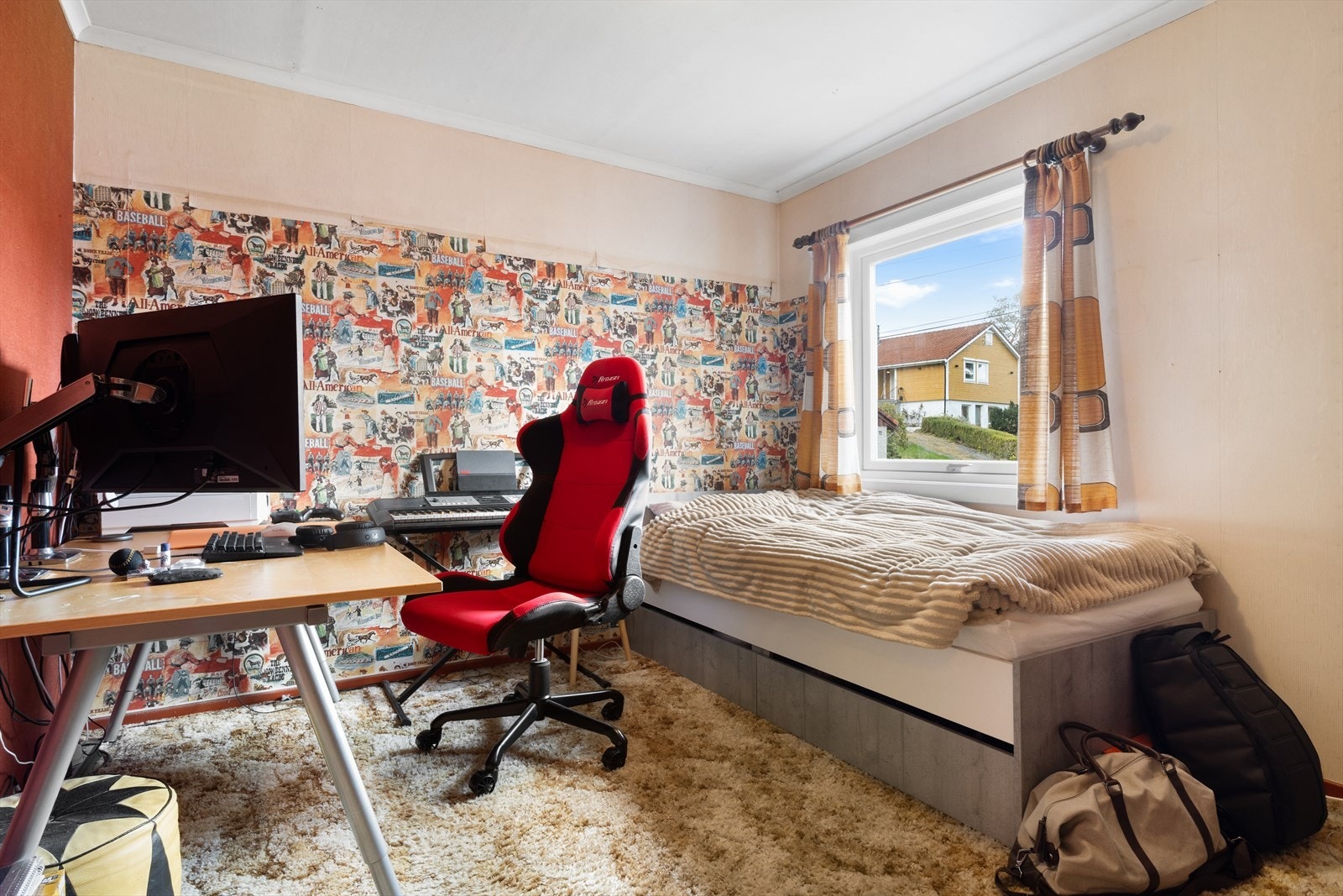 Soverommene er samlet i en egen del av boligen - ideelt for familier som ønsker en tydelig skille mellom private rom og felles oppholdsarealer. Galleribilde