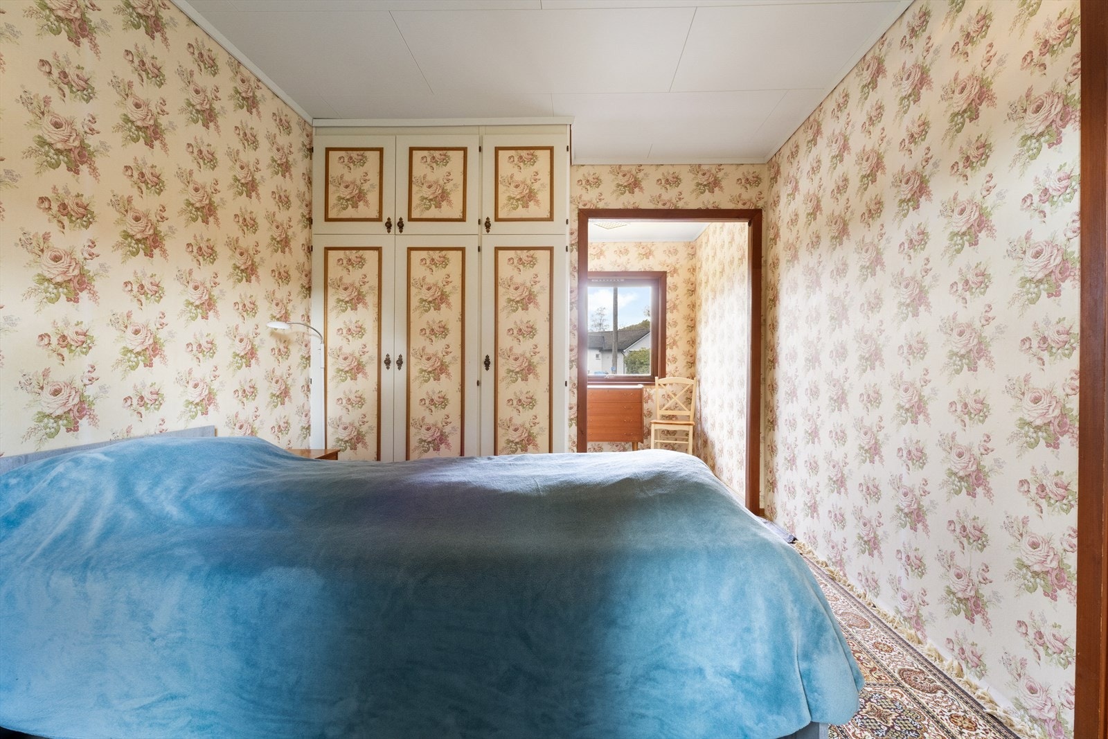 Fra hovedsoverommet er det adkomst til en garderobe på ca. 5,8 kvm. Galleribilde