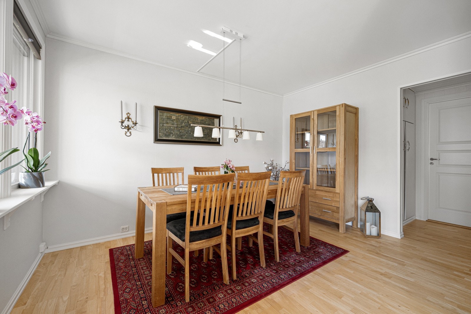 Perfekt for å samle familie og venner over et godt måltid Galleribilde