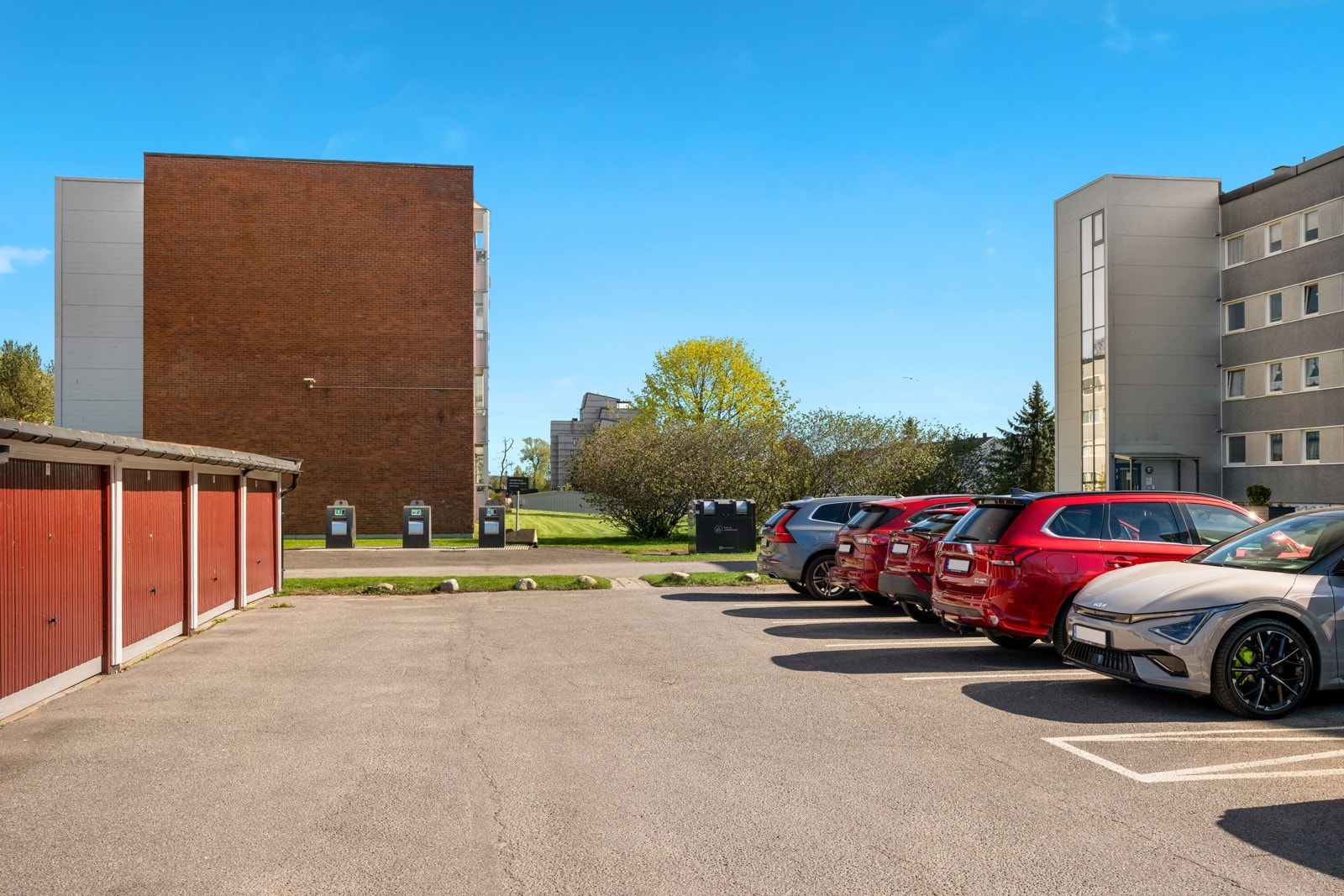 Venteliste for garasje - Felles biloppstillingsplasser Galleribilde