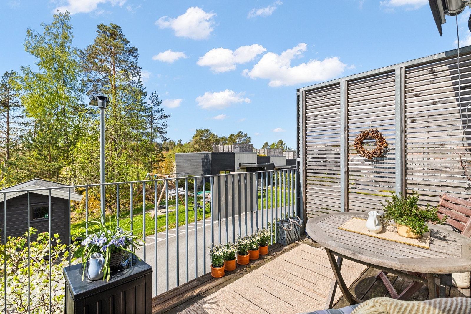Flott beliggenhet i naturskjønne omgivelser på Stenbråten. Galleribilde