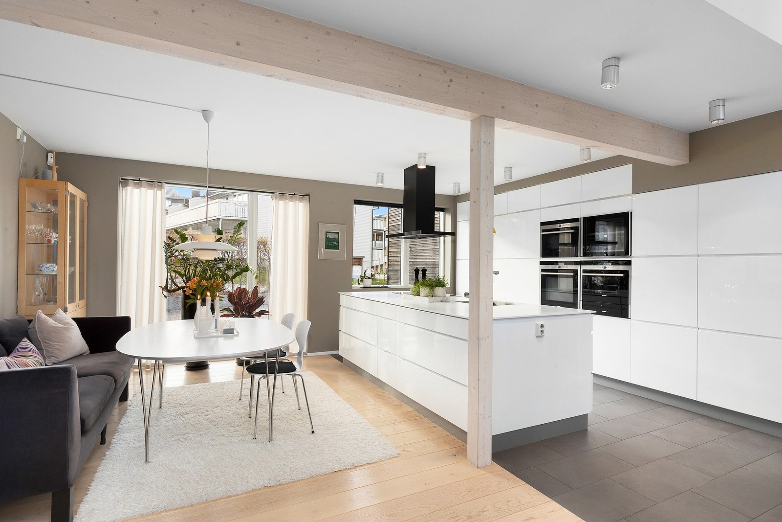 Velkommen inn til hjertet av huset - kjøkkenet! Galleribilde