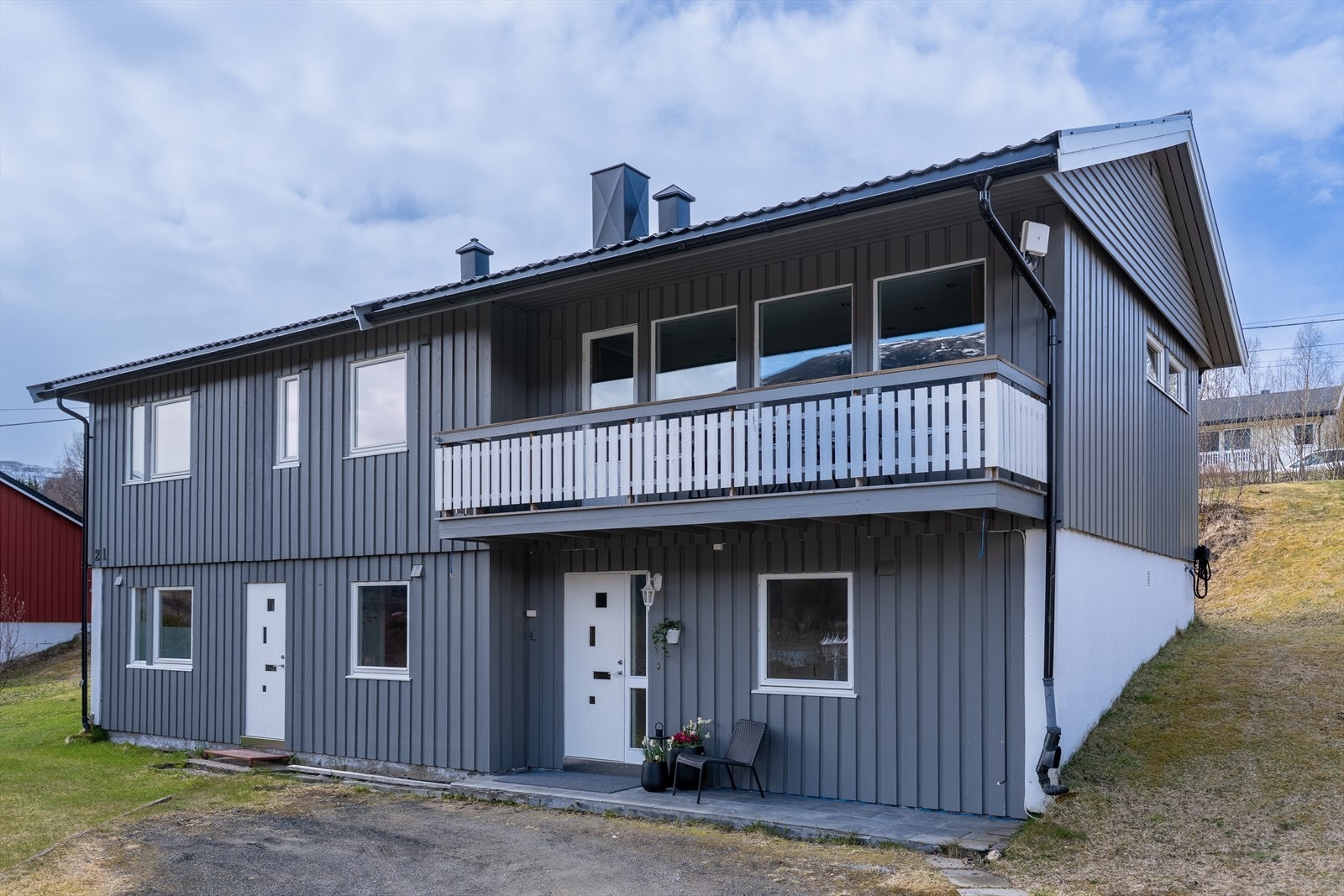 Fin fin bolig over to plan - garasje Galleribilde