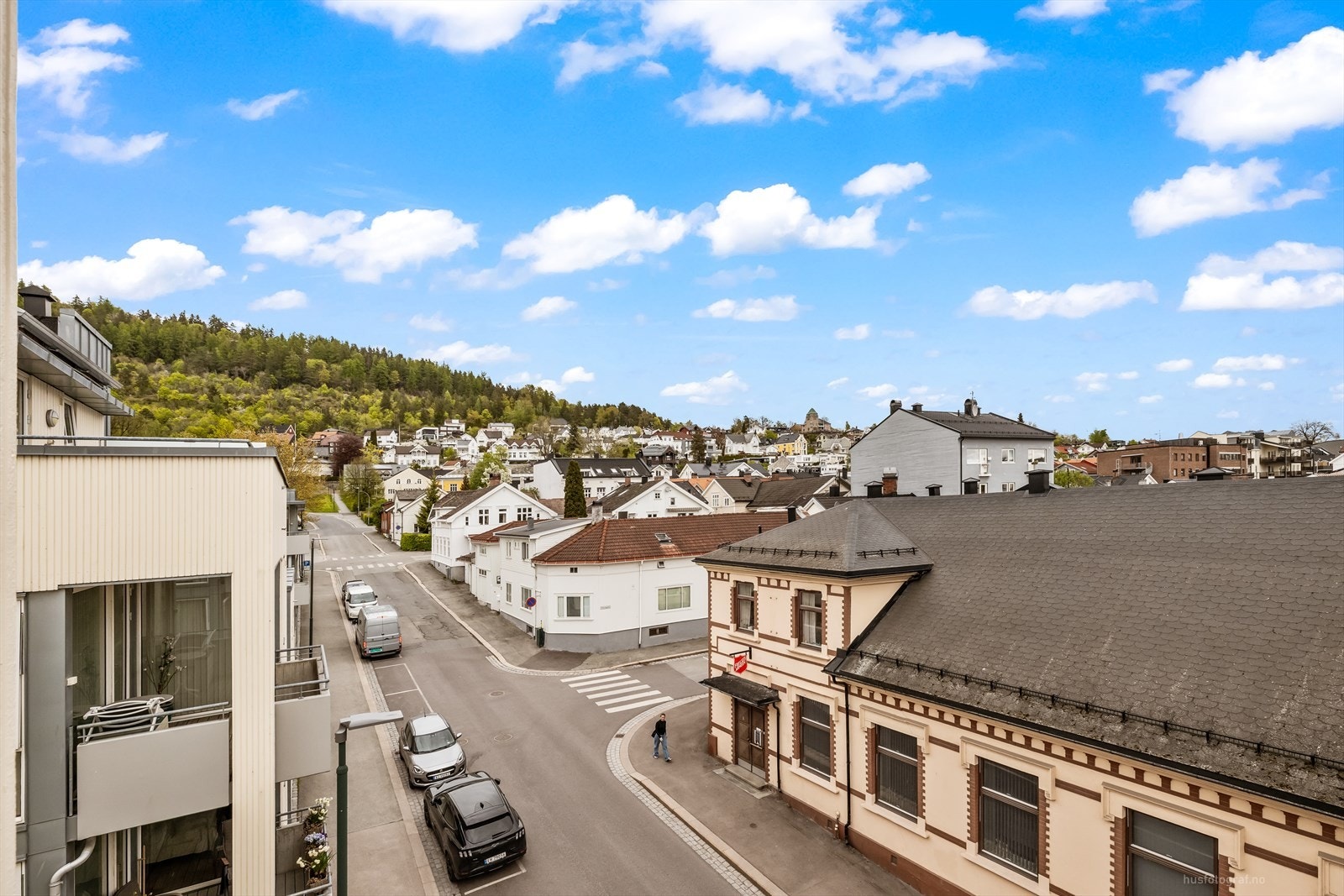 Utsikt mot de rolige gatene i nabolaget. Galleribilde