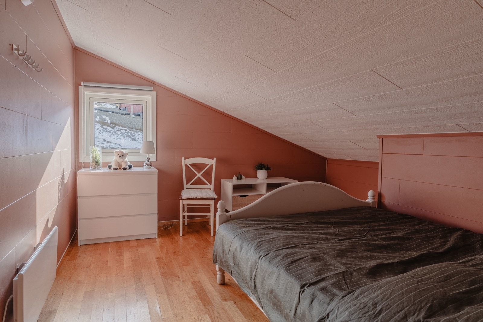 2. etasje består av 2 soverom Galleribilde