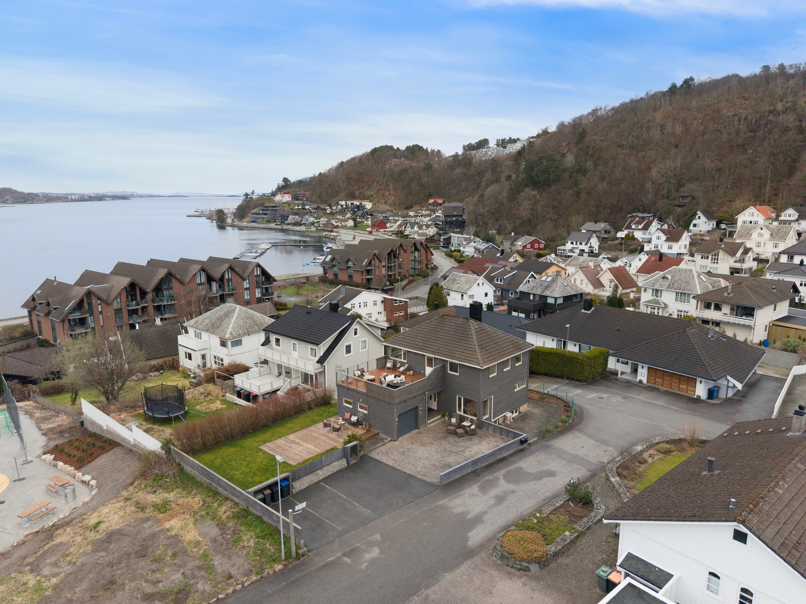 Fasade fra drone Galleribilde