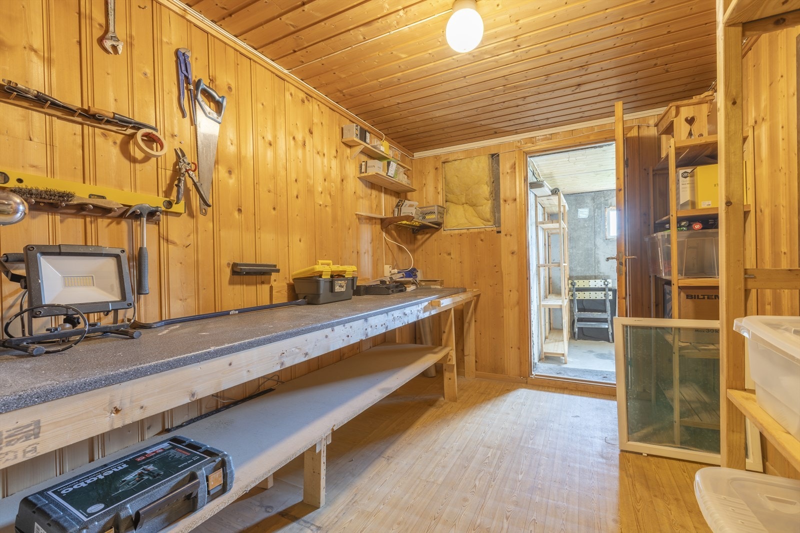 Hobbyverksted. Galleribilde