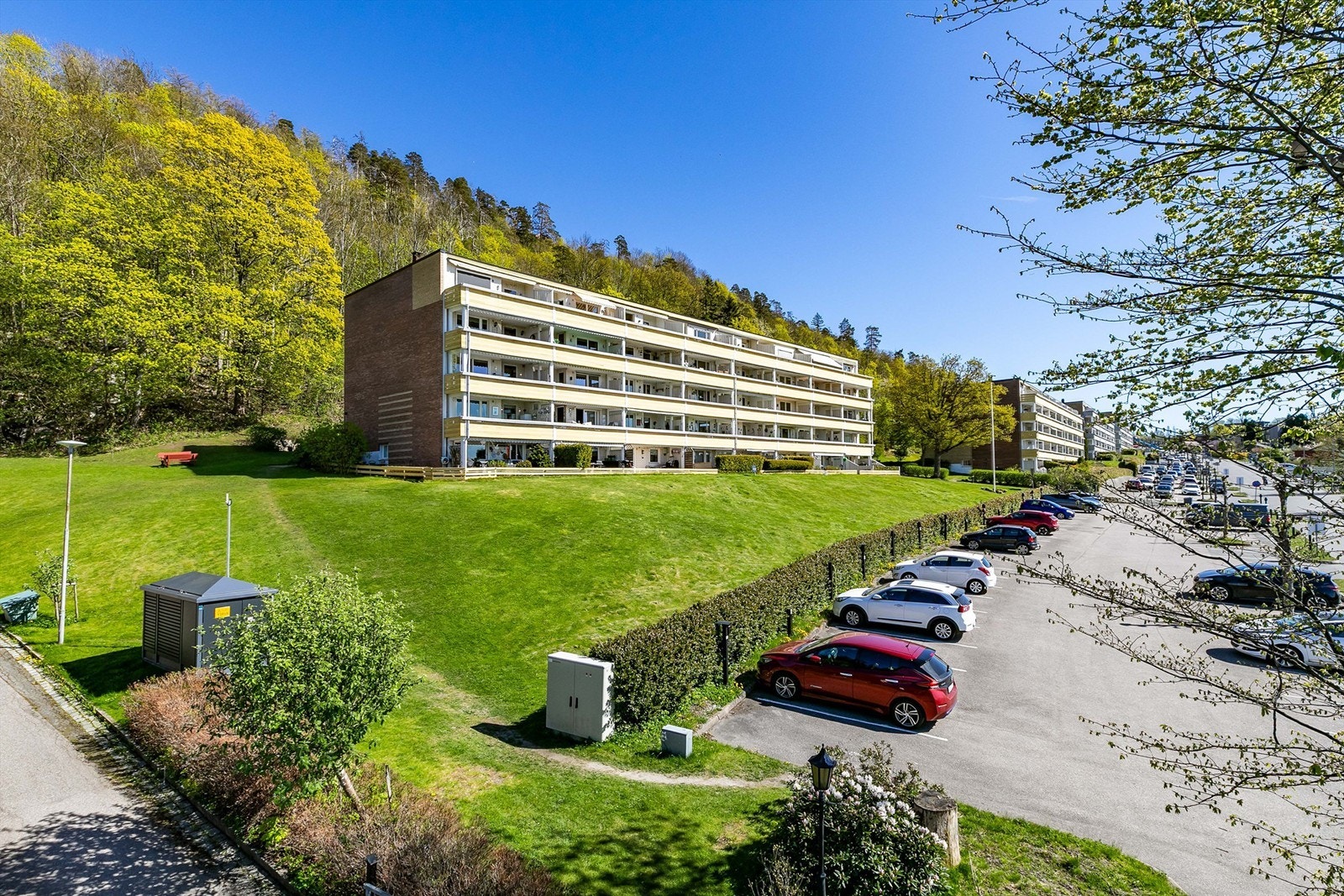I veletablerte Refsnesalleen 1 borettslag inngår totalt 120 andelsleiligheter. Galleribilde