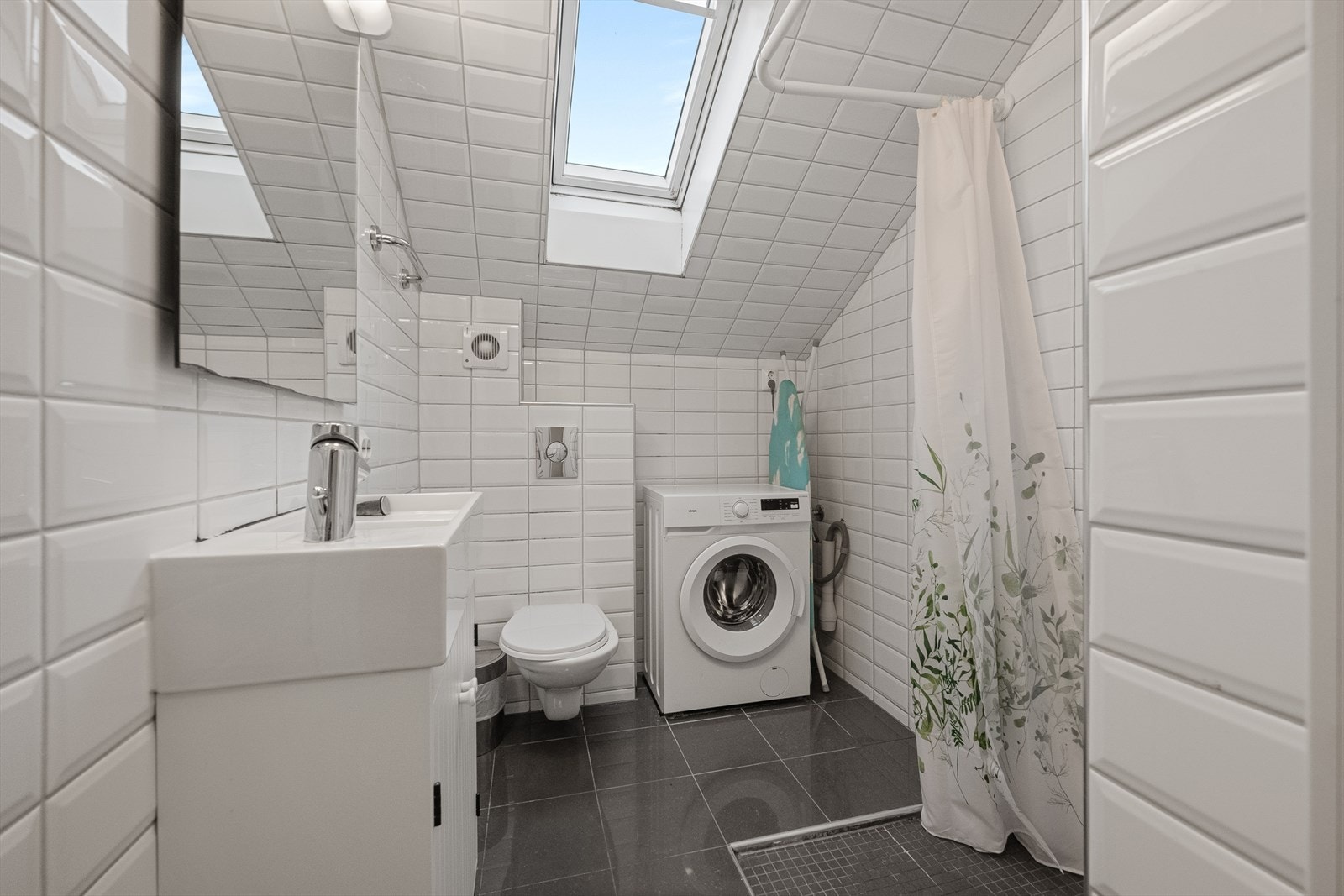 Bolig i 2 og 3 etasje Galleribilde