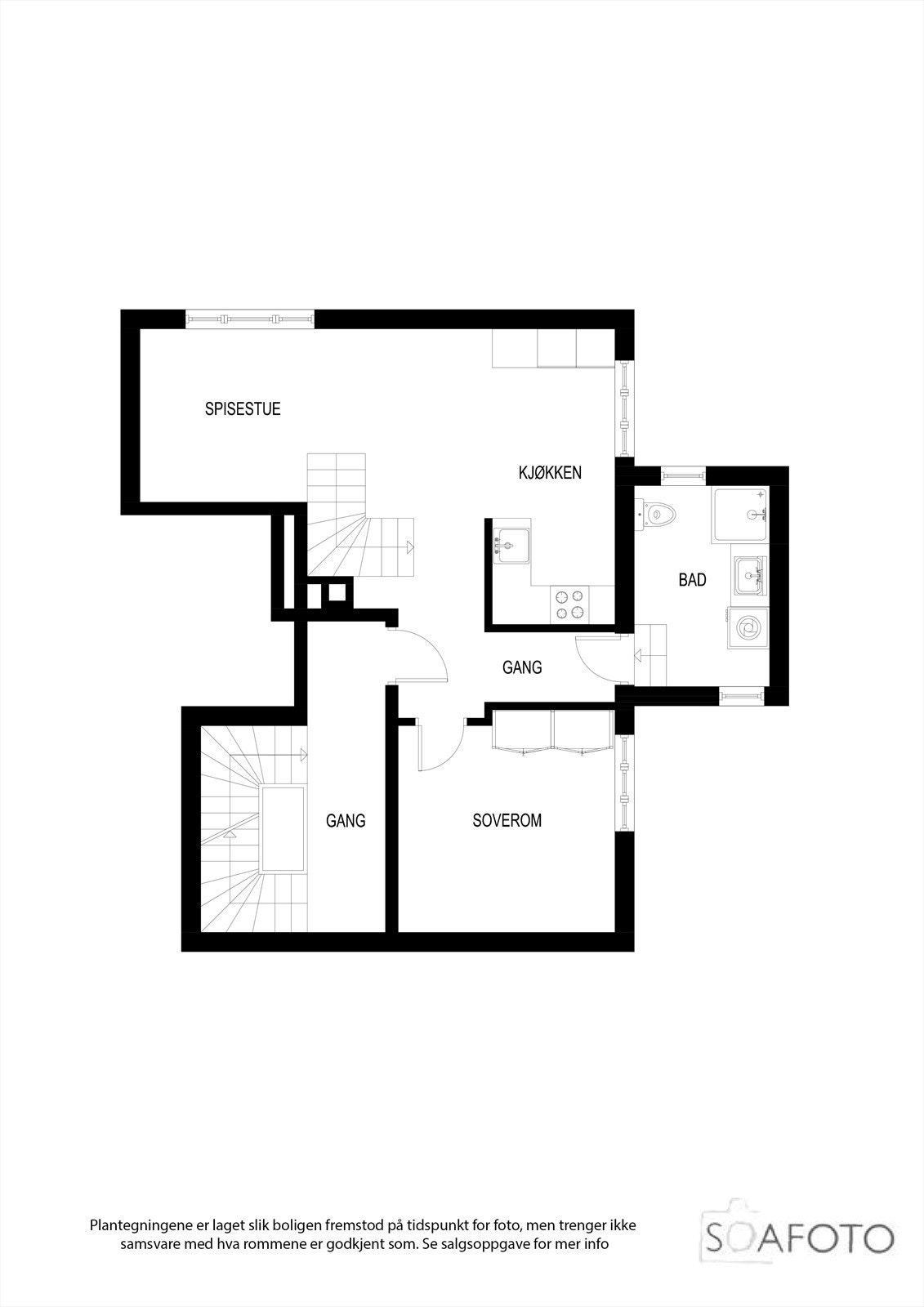 Leilighetens hovedplan har en godkjent planløsning med stue/kjøkken, soverom og bad. Galleribilde