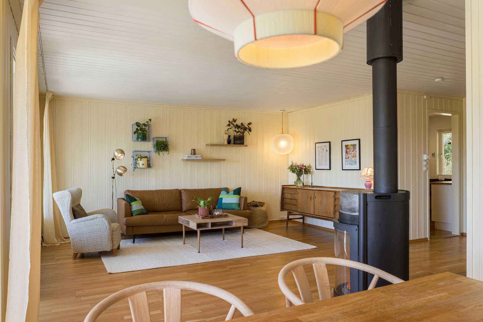 Lyse vegger og tak Galleribilde