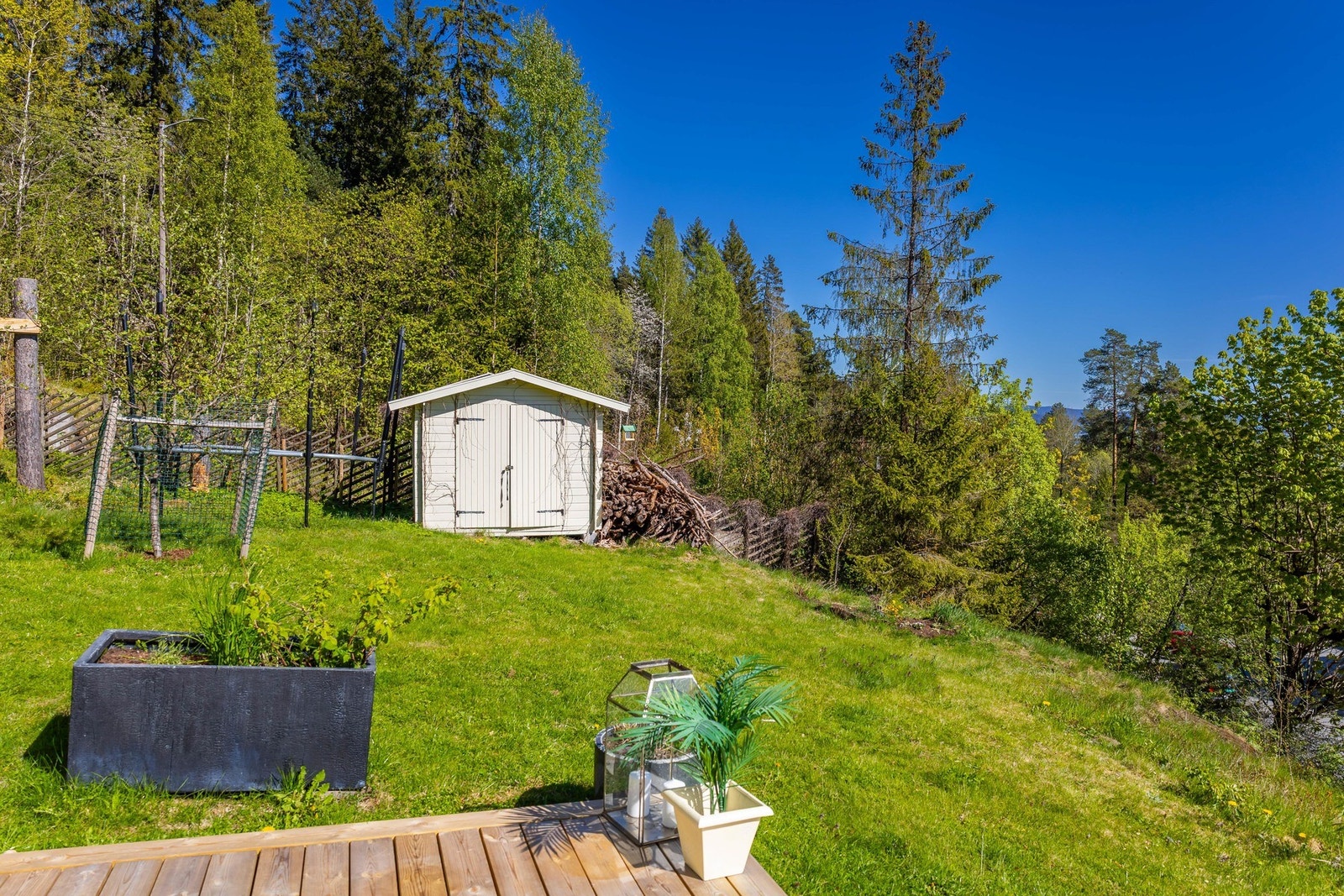 Du har også eget skjul hvor du kan lagre nødvendige ting Galleribilde