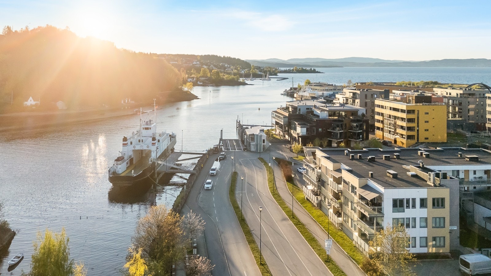 Leiligheten ligger fint til med kort gange til sentrum og alle servicefasiliteter. Galleribilde