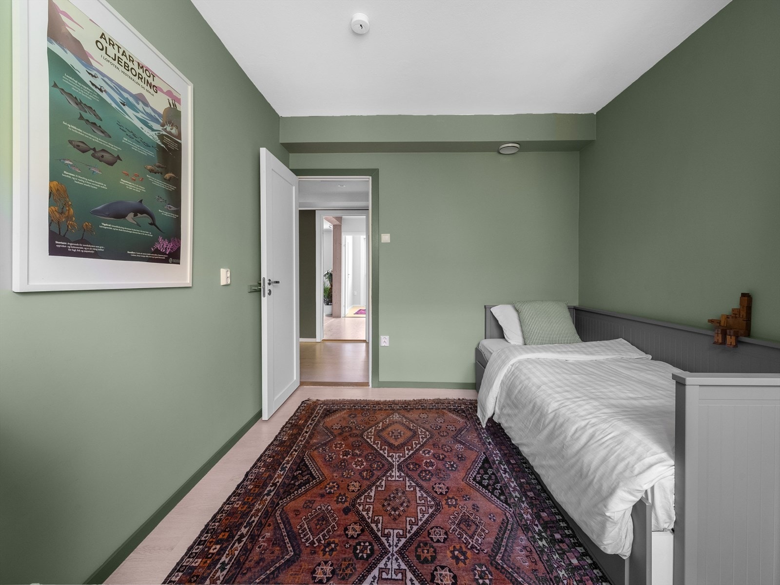 Soverom nummer to har også god størrelse. Galleribilde