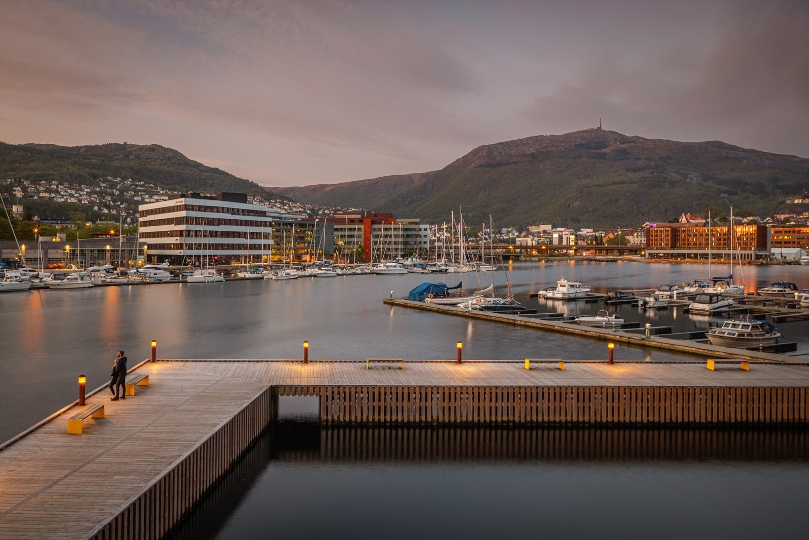 Området er kjent for sin sentrale plassering og korte vei til både studiesteder, arbeidsplasser, kulturtilbud og byens mange kaféer og restauranter. Galleribilde