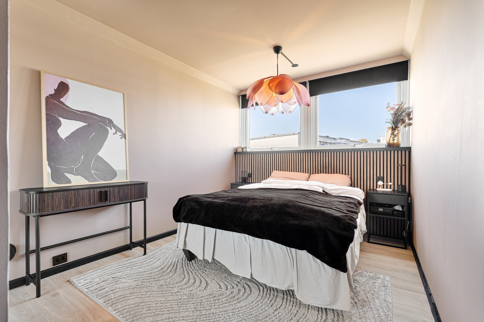 Lekkert soverom på hele 11,5 m². Galleribilde