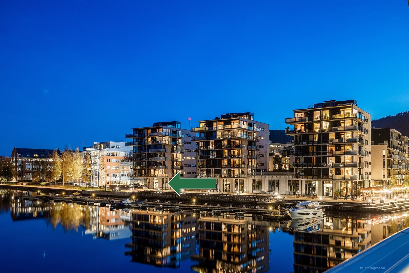 Området rundt elven byr på flotte turmuligheter med sykkel og gangsti Galleribilde