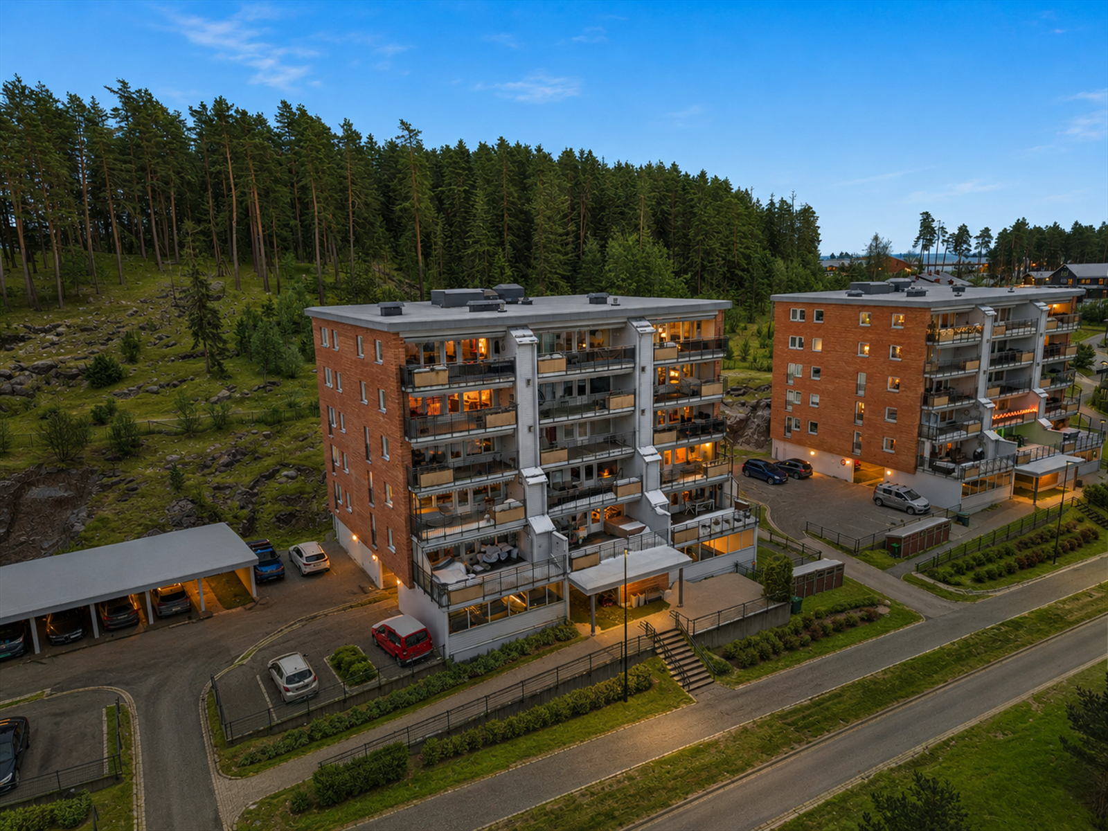 Leiligheten ligger på populære Brånåsen. Et veldrevet, stille og rolig sameie. (Bildet er redigert med AI og noe avvik kan forekomme) Galleribilde