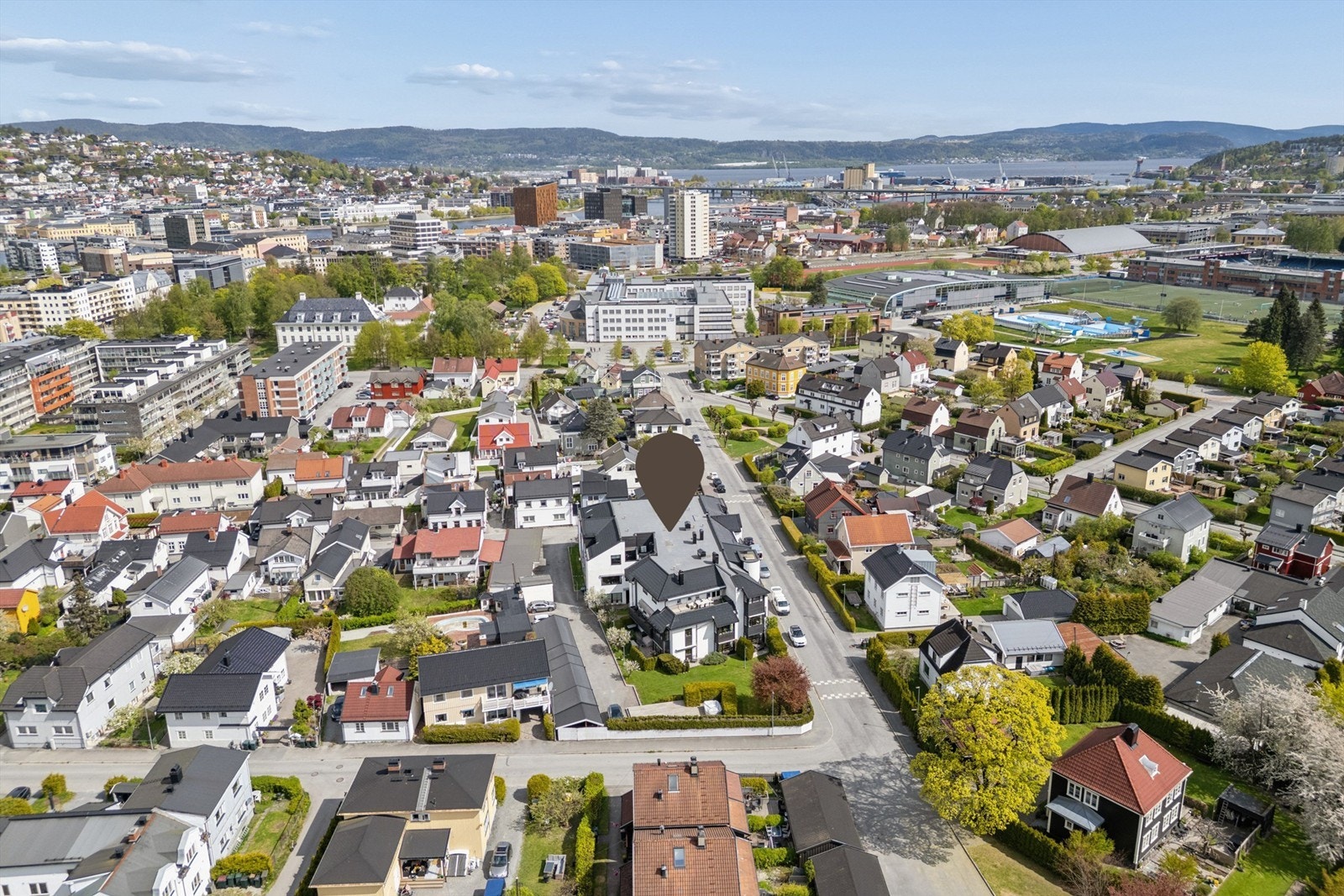 Gangavstand til Drammen togstasjon og bussknutepunkt på Strømsø. Galleribilde